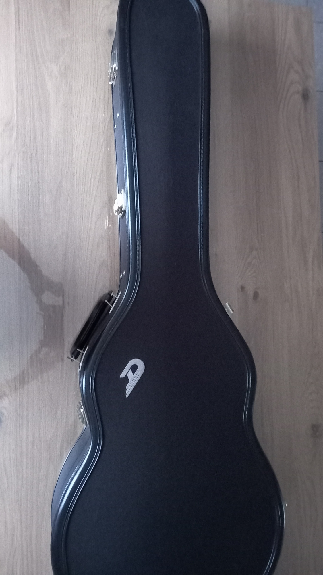 Etui fermé