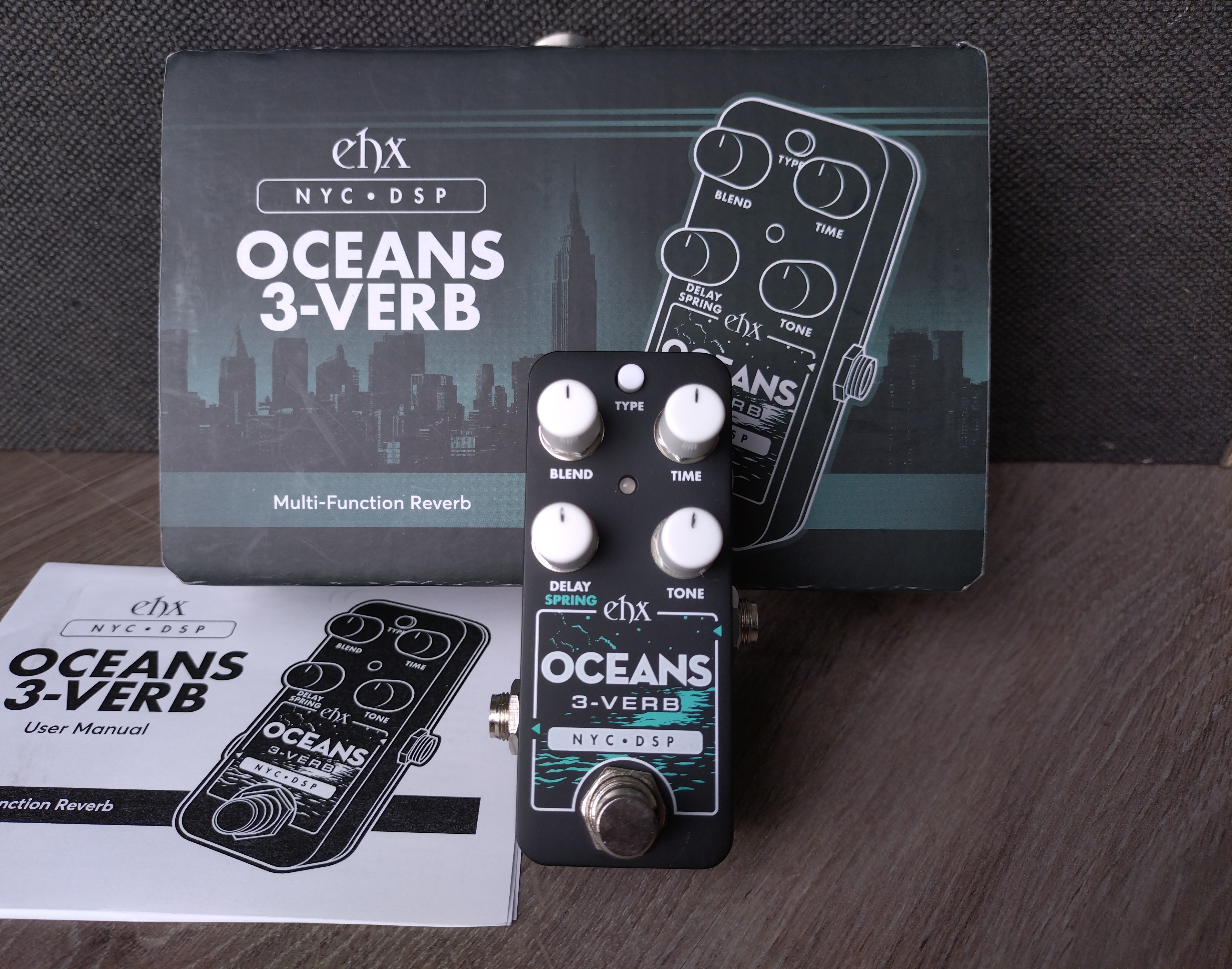 EHX Oceans 3-verb Pico Reverb 