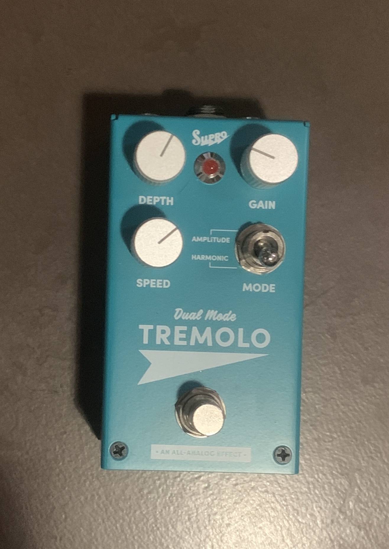 Supro 1310 Trémolo (pédale d’effet)