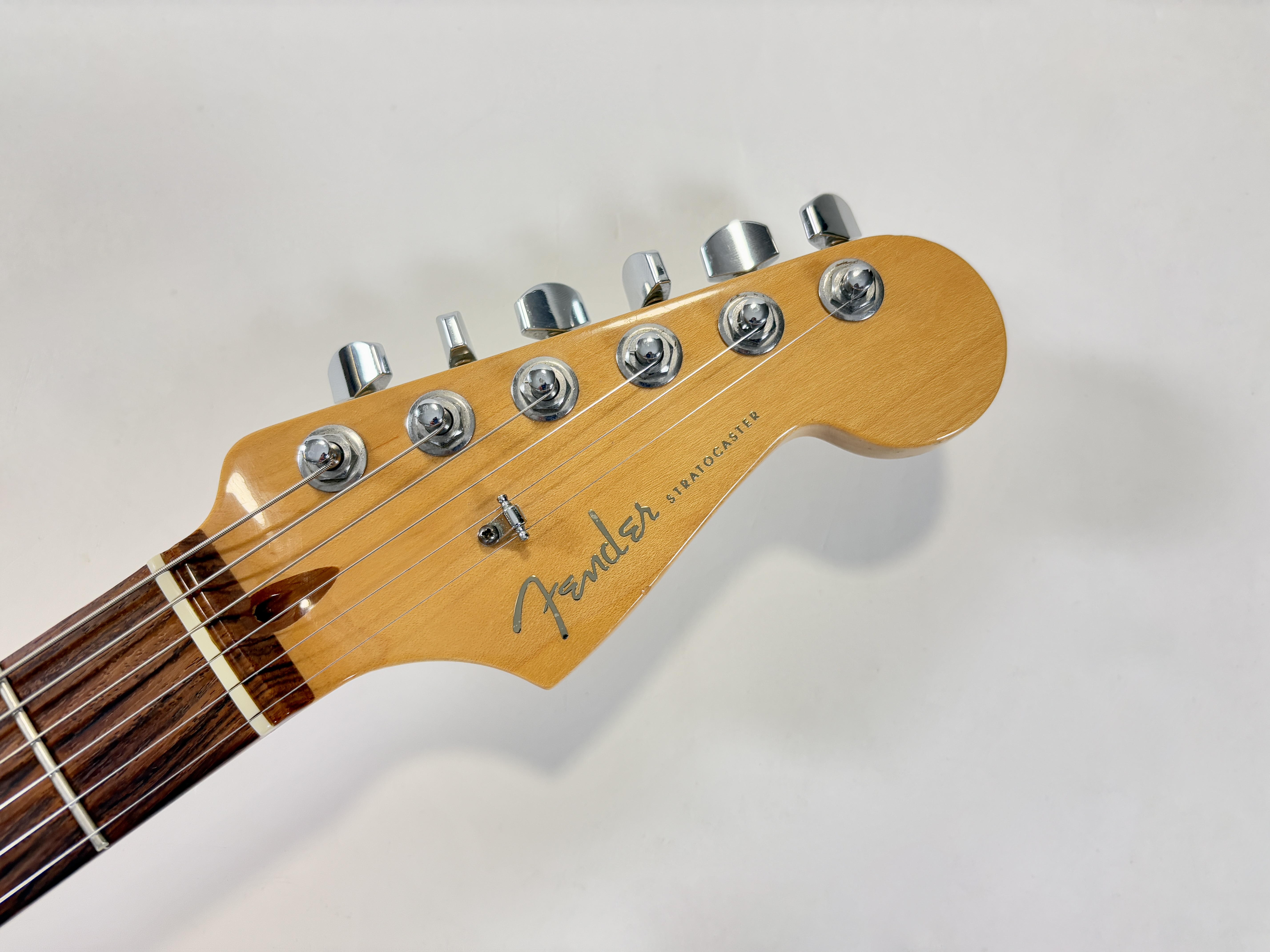 Fender American Deluxe Stratocaster [2003-2010] (91837)