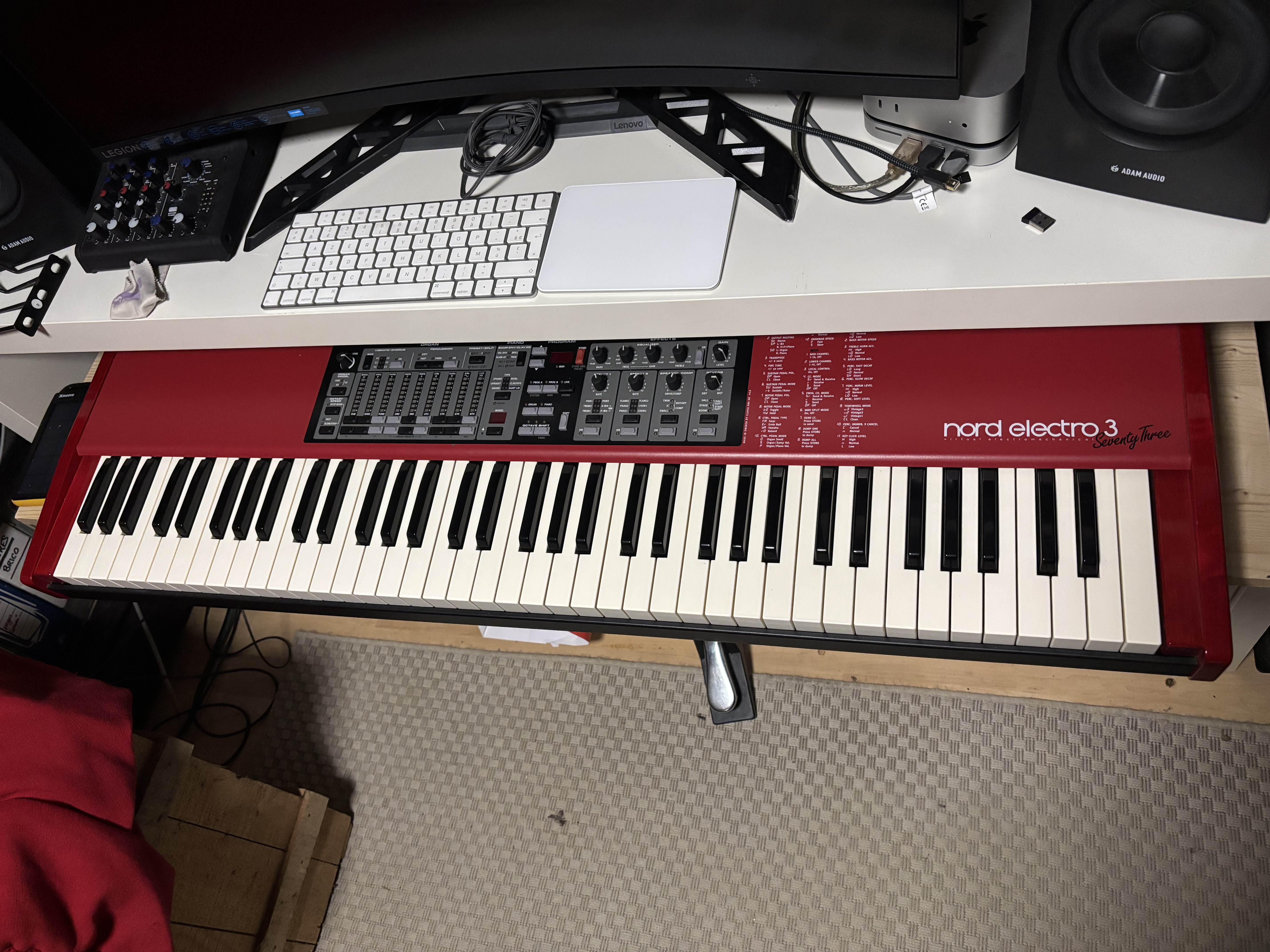 Vends Clavia nord electro 3 73