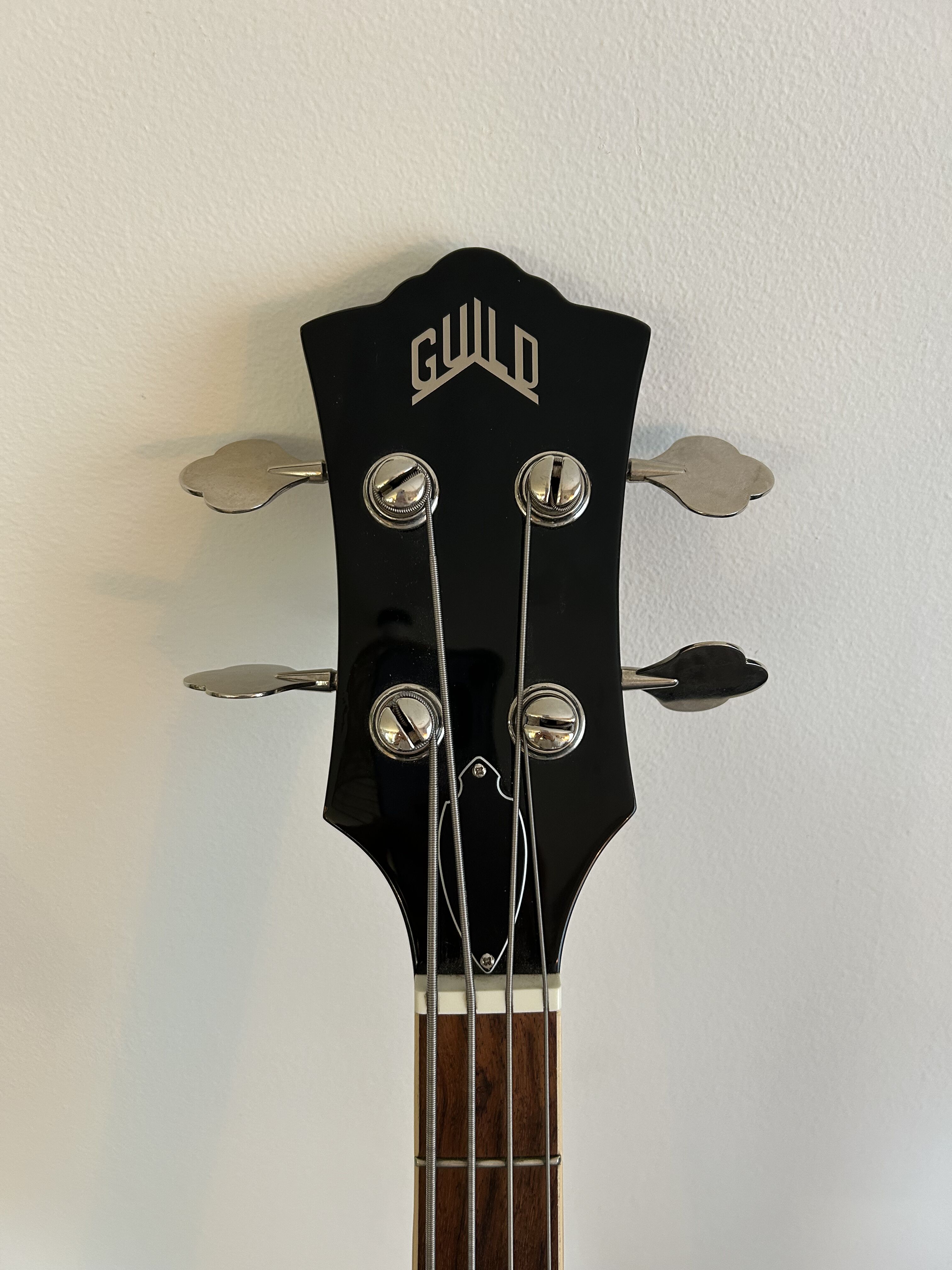 Vends ma basse Guild Starfire 1 TRÈS BON ETAT