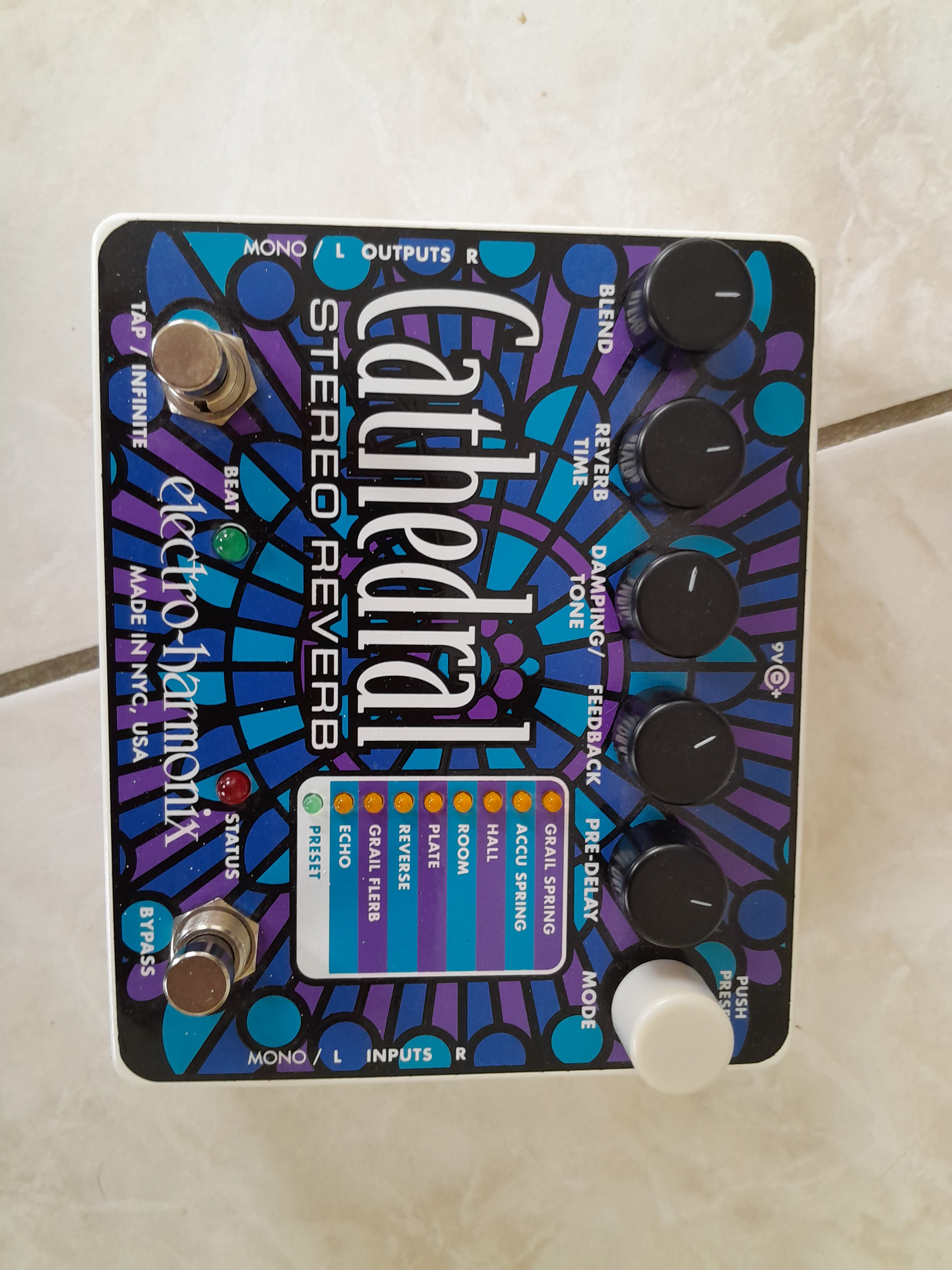 Pédale reverb Cathedral Electro Harmonix - Guitares, claviers