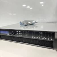 Neuf. Amplificateur de puissance Martin Audio iKon iK81 à 8 canaux avec Dante, 1 250 W par canal.