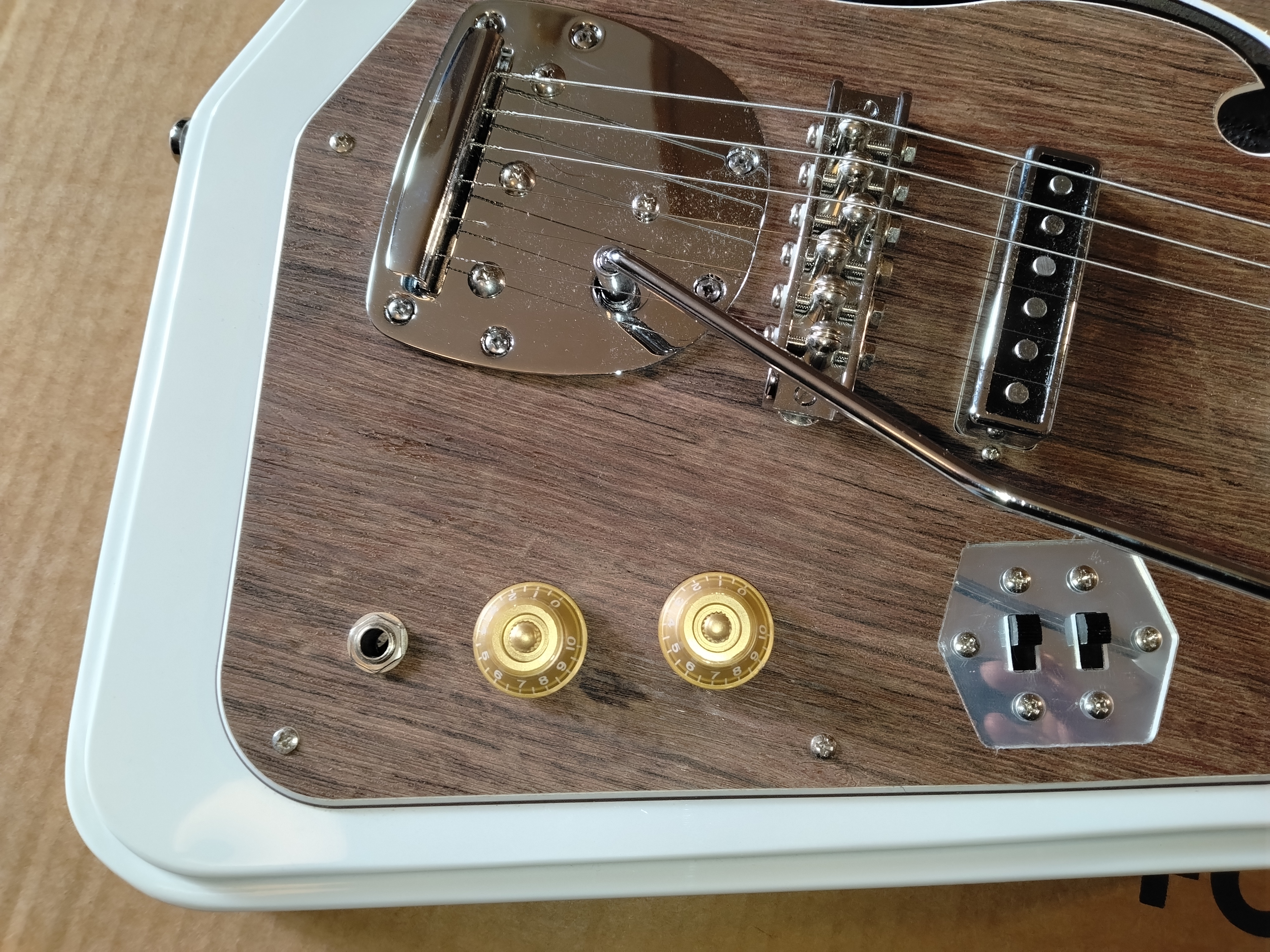 Eastwood Guitars California Rebel (15279)