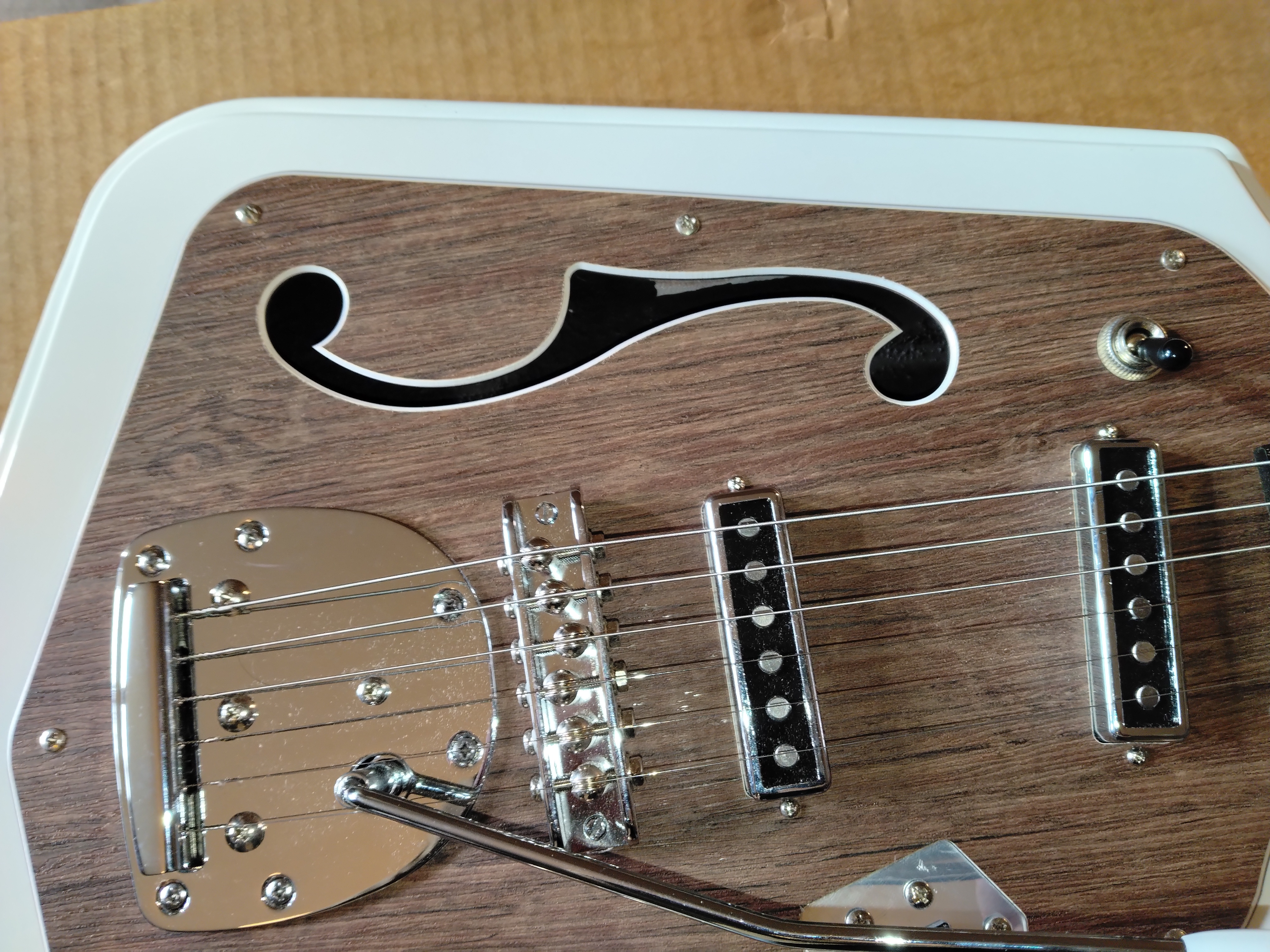 Eastwood Guitars California Rebel (20035)