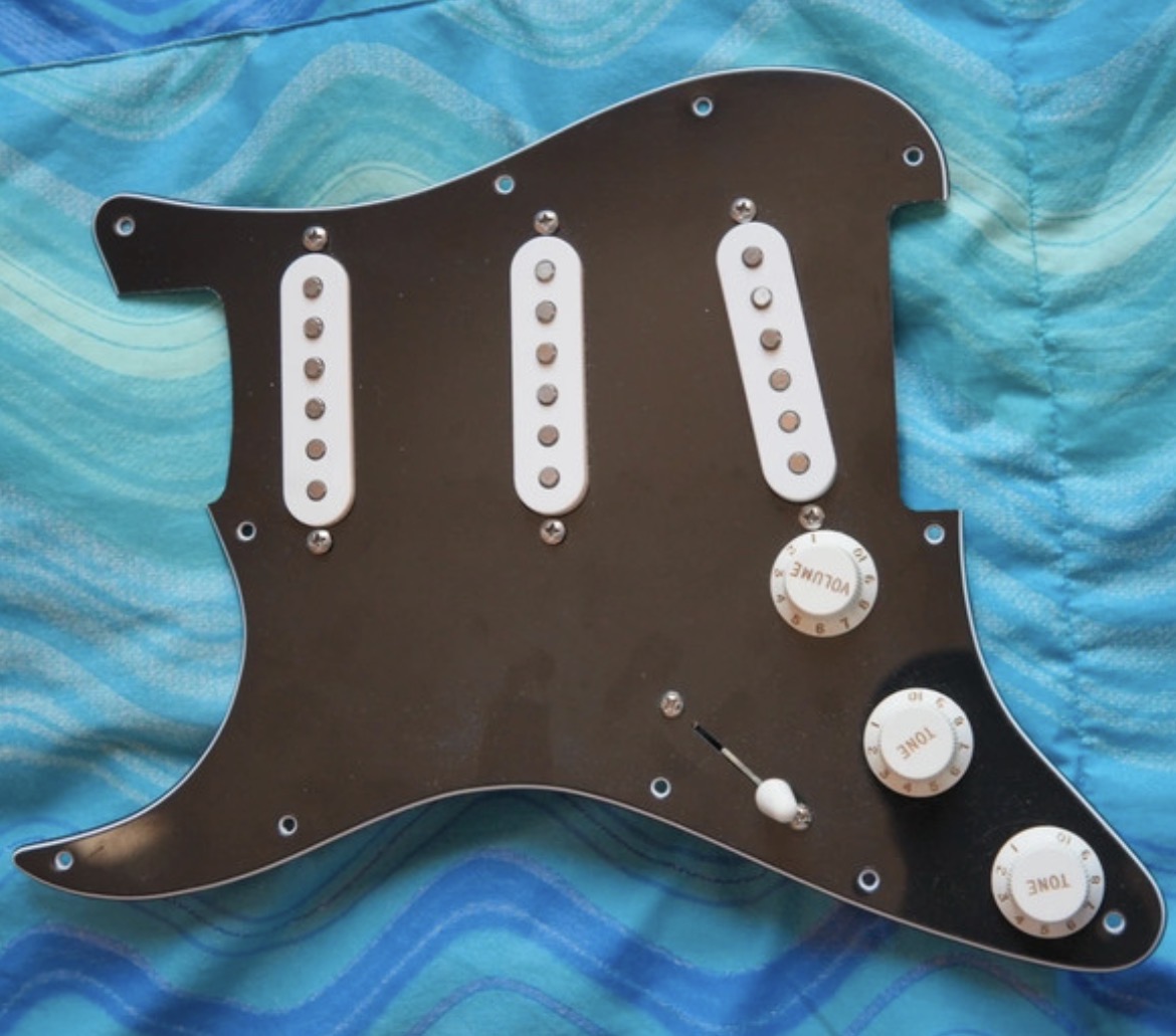 TONERIDER City limits lefthand + pickguard pre-wired