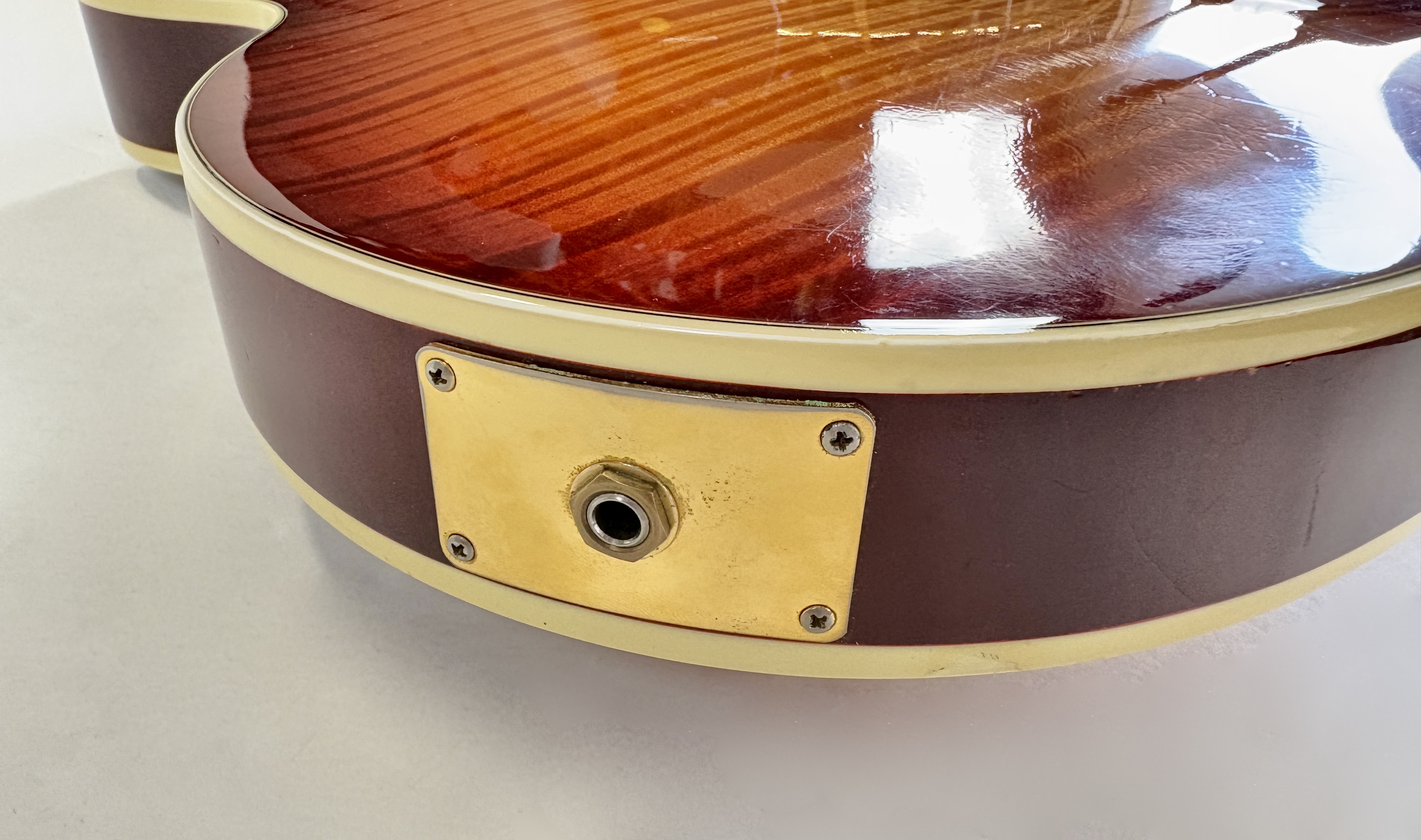 Gibson Les Paul Supreme (80501)