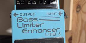 vends boss lmb3 pedale de compression pour basse