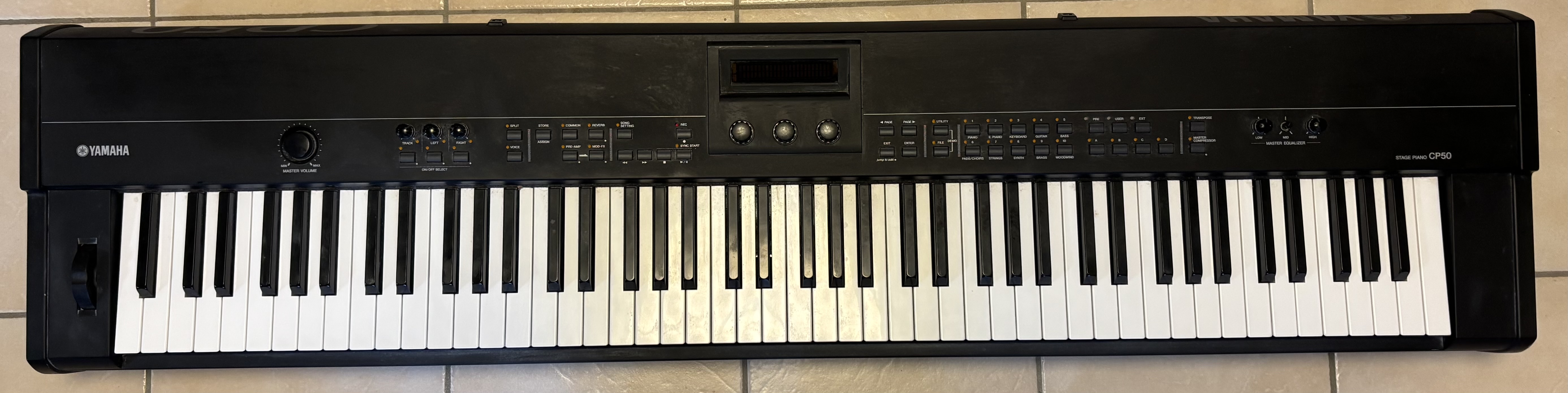 Vends Piano numérique Yamaha CP 50