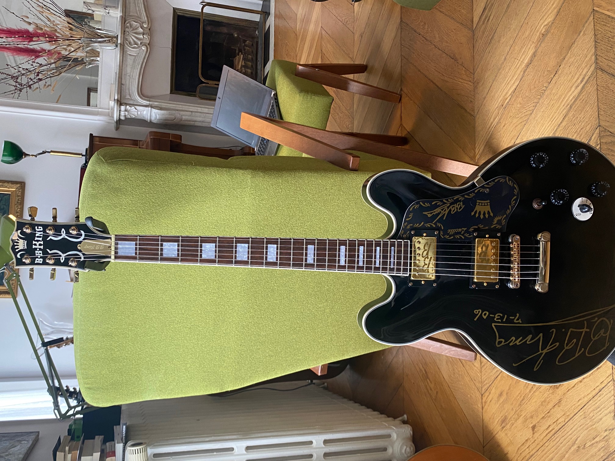 Vends guitare BB KING