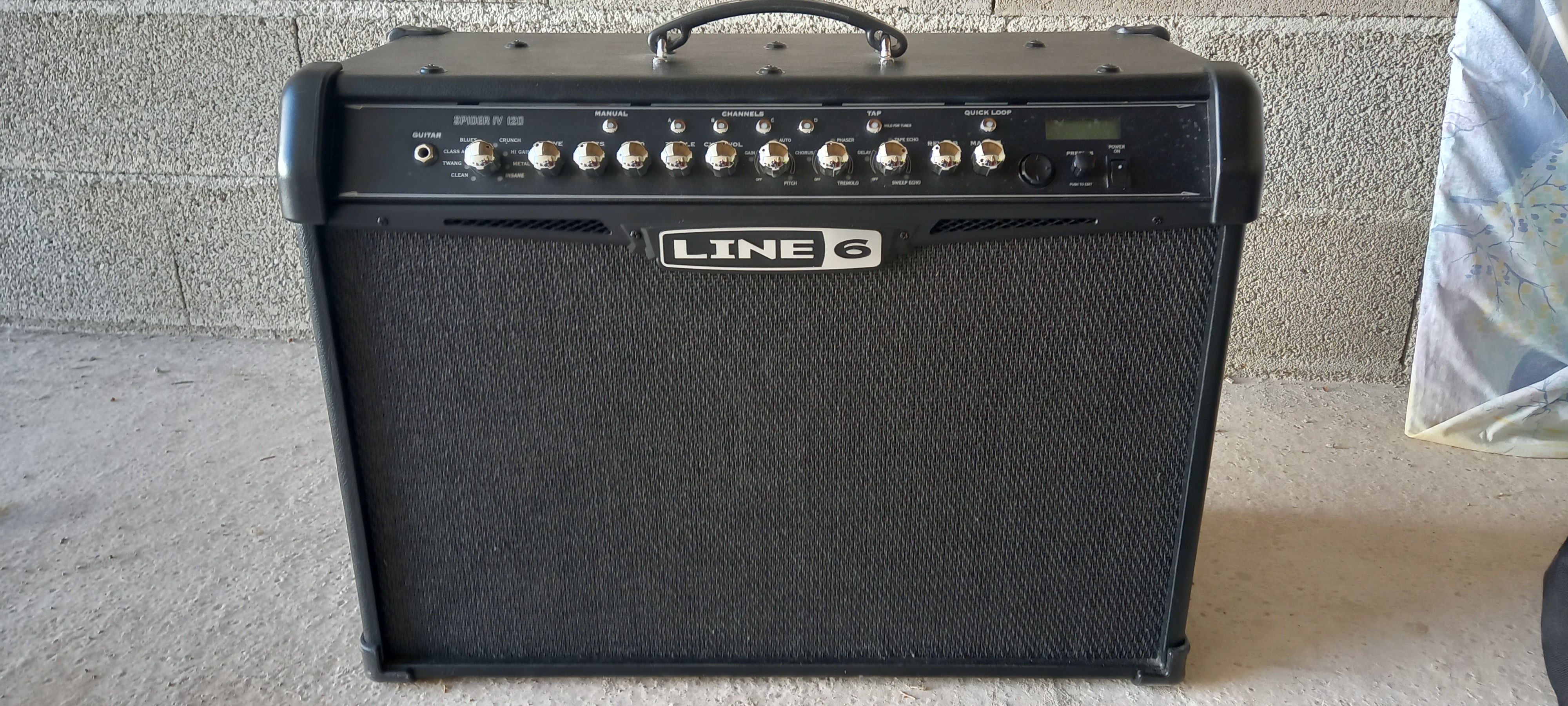 mpli Line 6 - Spider IV 150 W