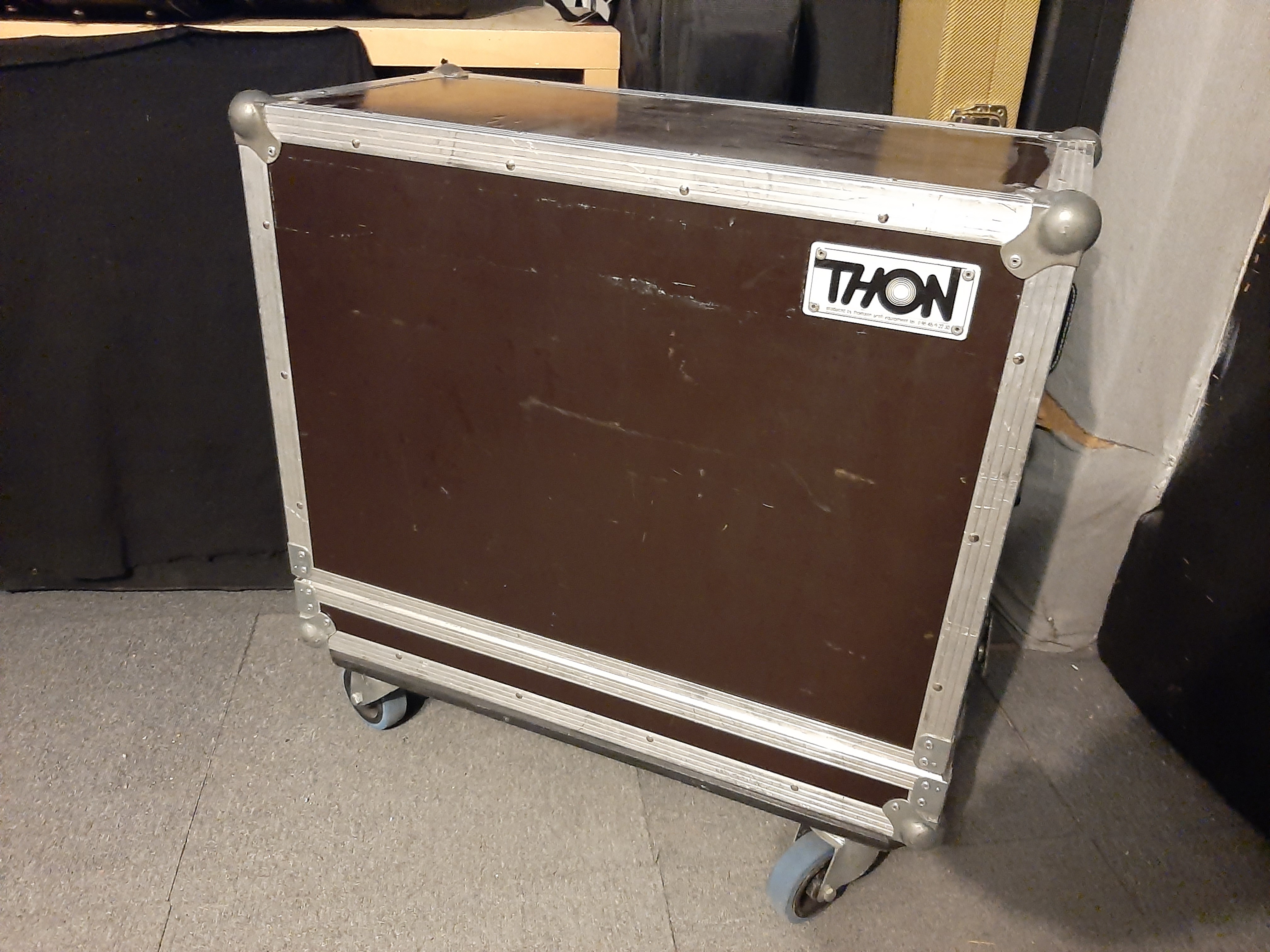 Vends Flight case Thon ampli guitare 