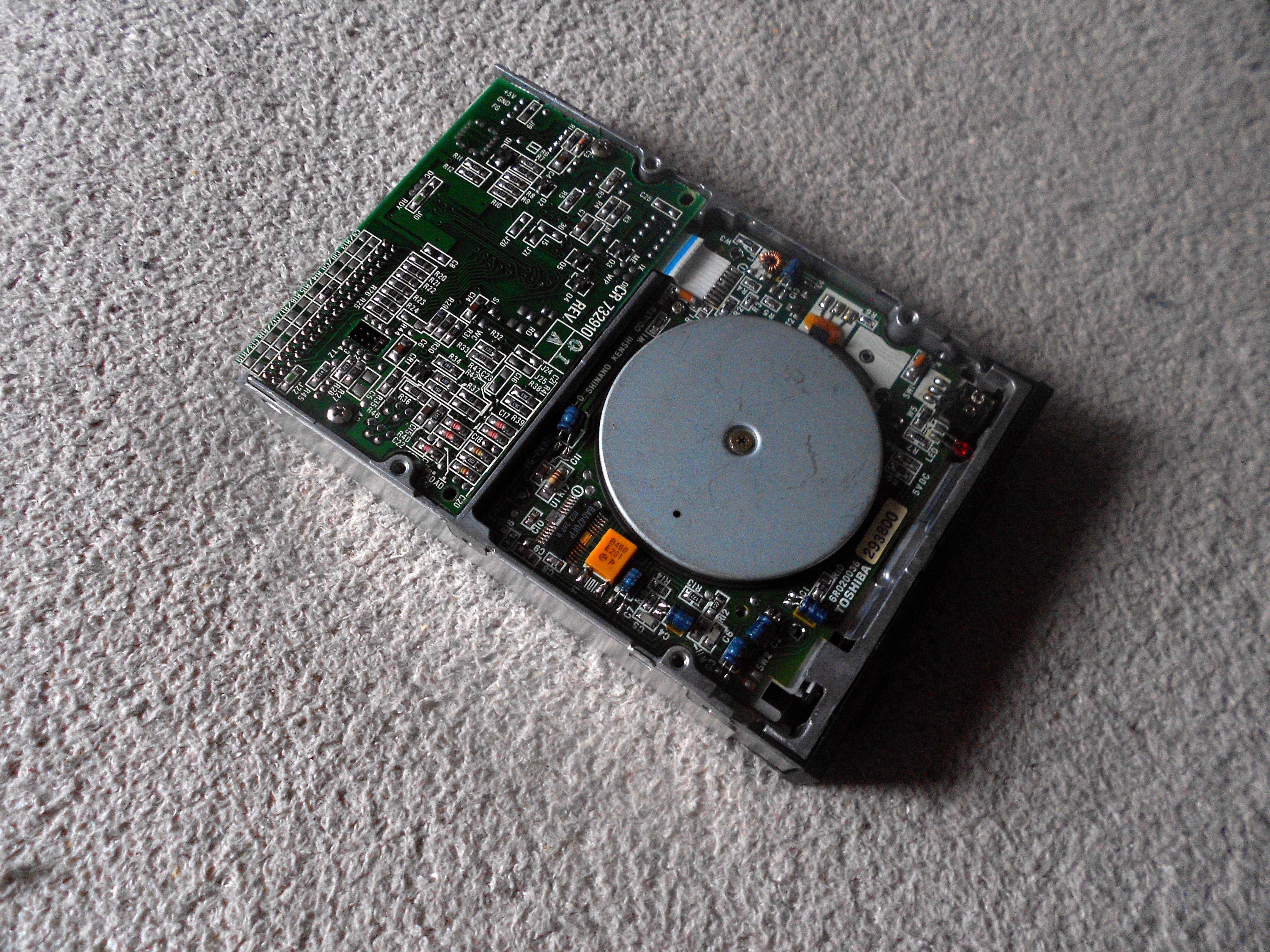 Roland S-330 (93799)