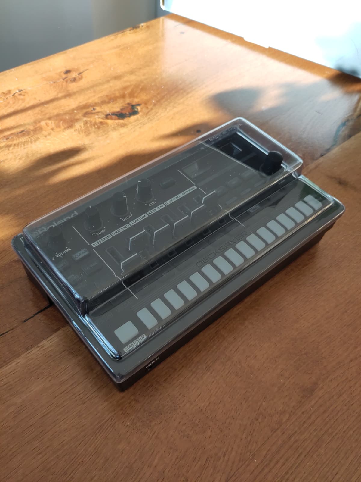 Vends Roland TR6S + Decksaver et boîte d'origine