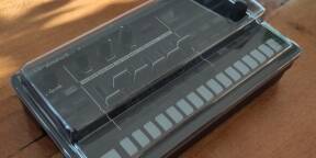 Vends Roland TR6S + Decksaver et boîte d'origine