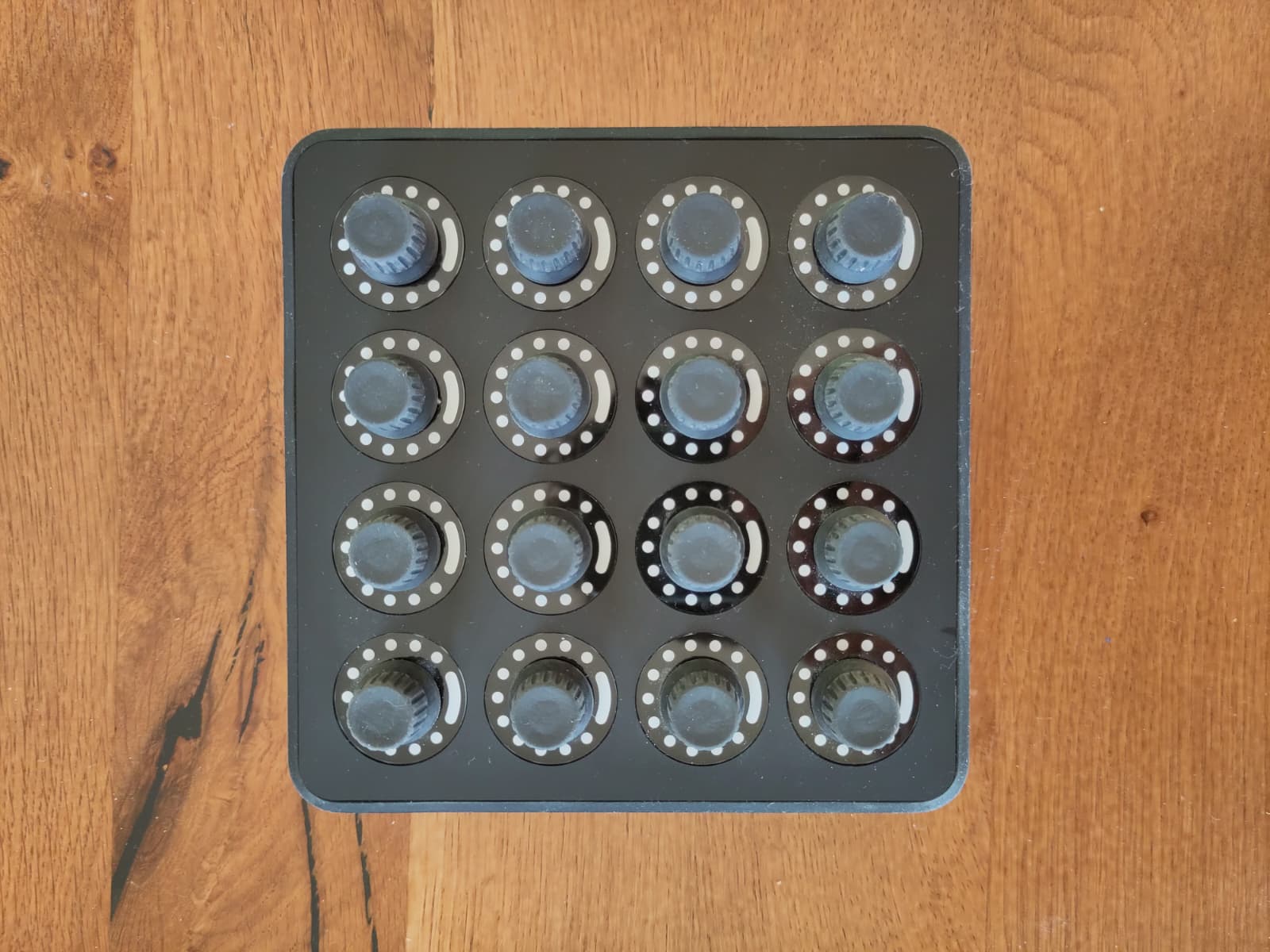 Vends Midi-Fighter Twister 