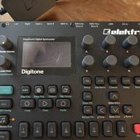 Vends Elektron Digitone - Bon état - Port inclus