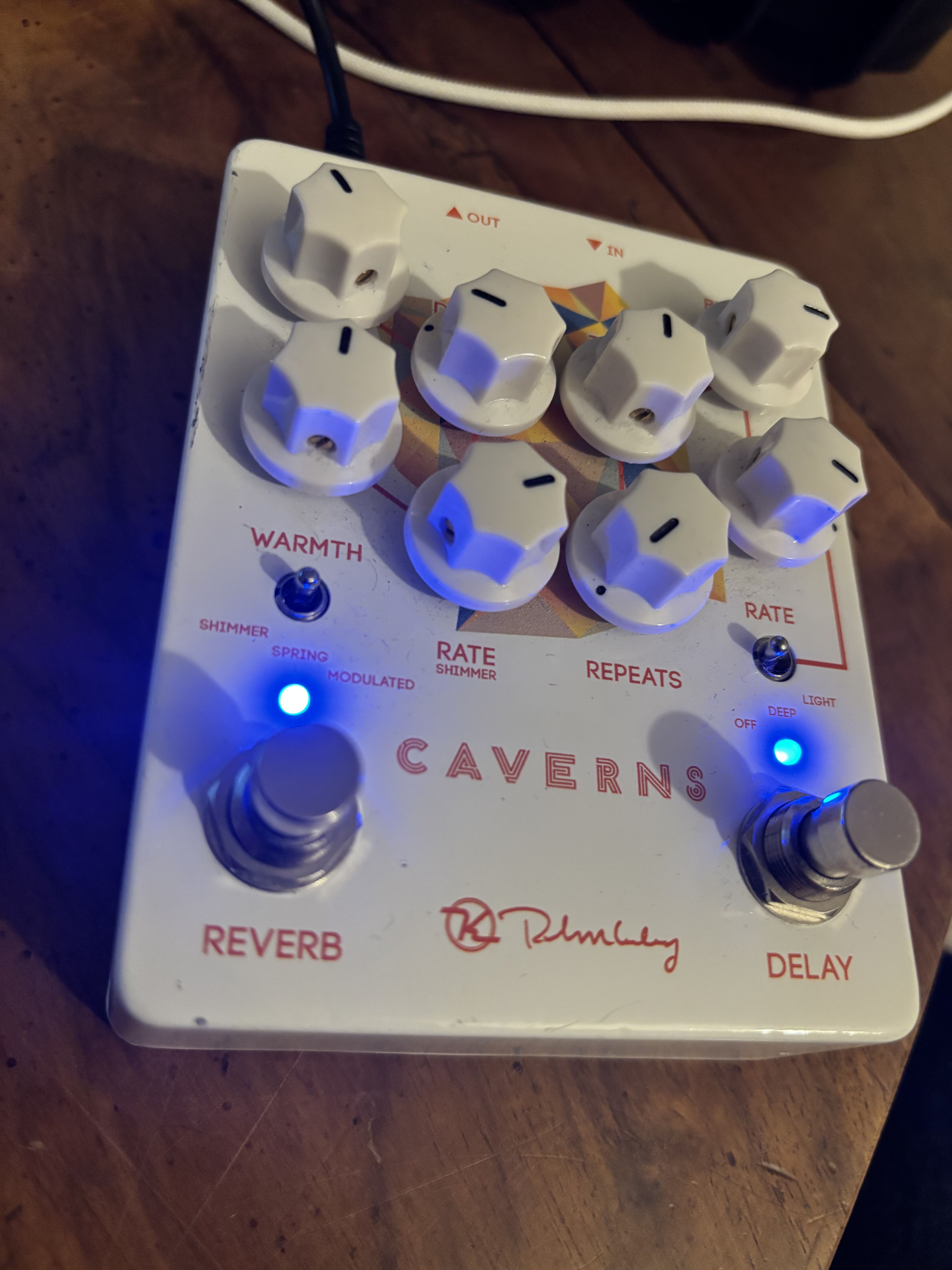 Vends Pédale Keeley Caverns - Très bon état - Port Inclus