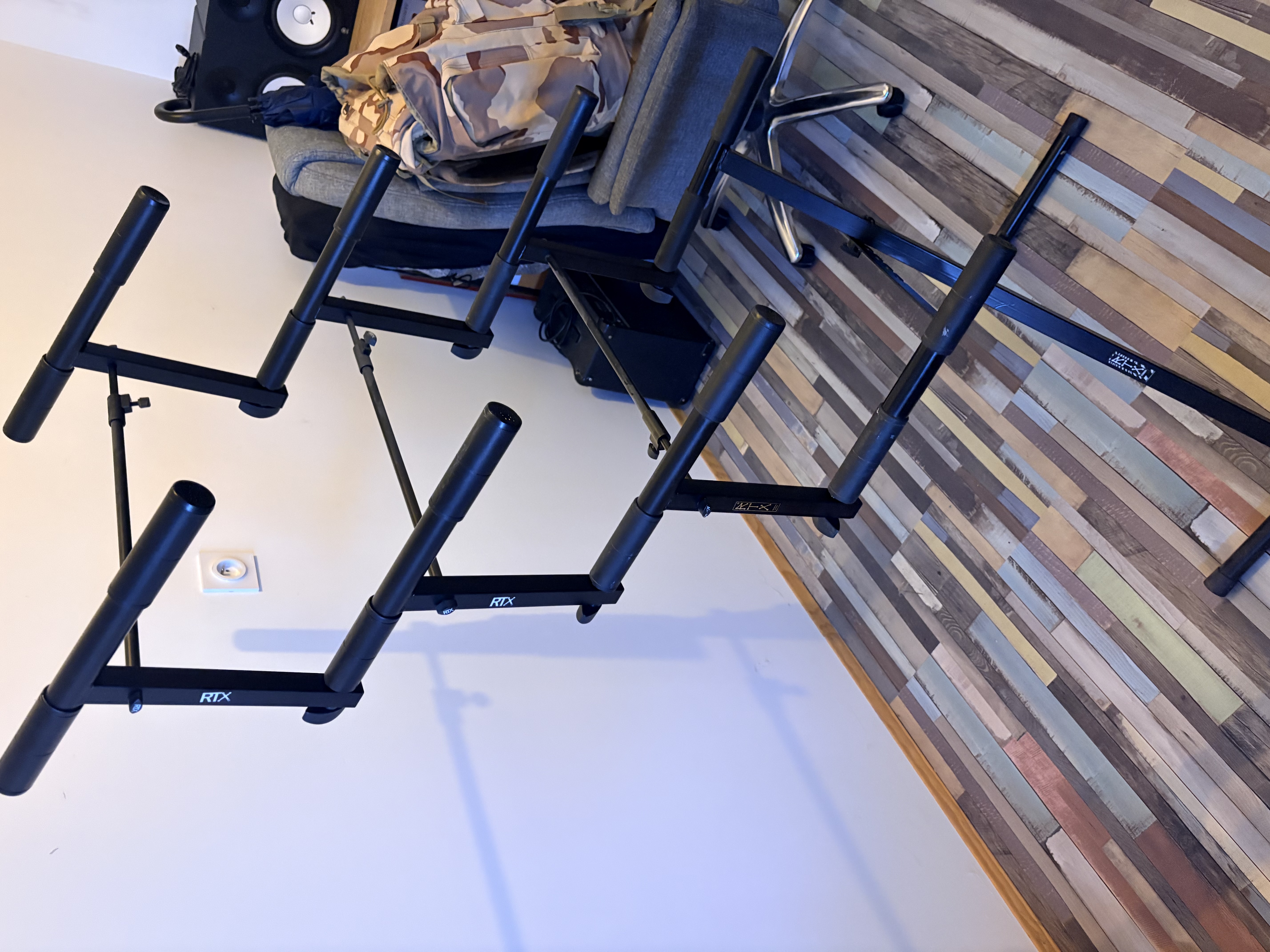 RTX x4 pieds pour synthétiseurs 