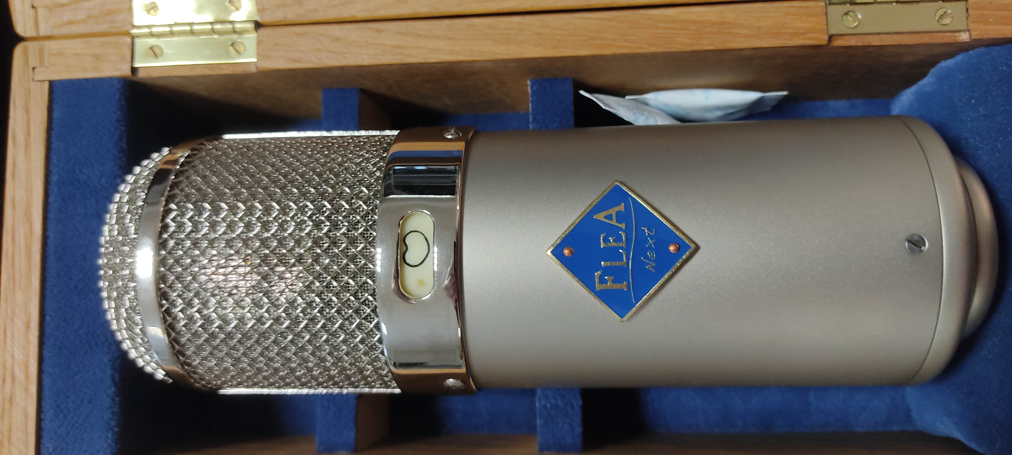 FLEA 47 SUPERFET Micro à Condensateur