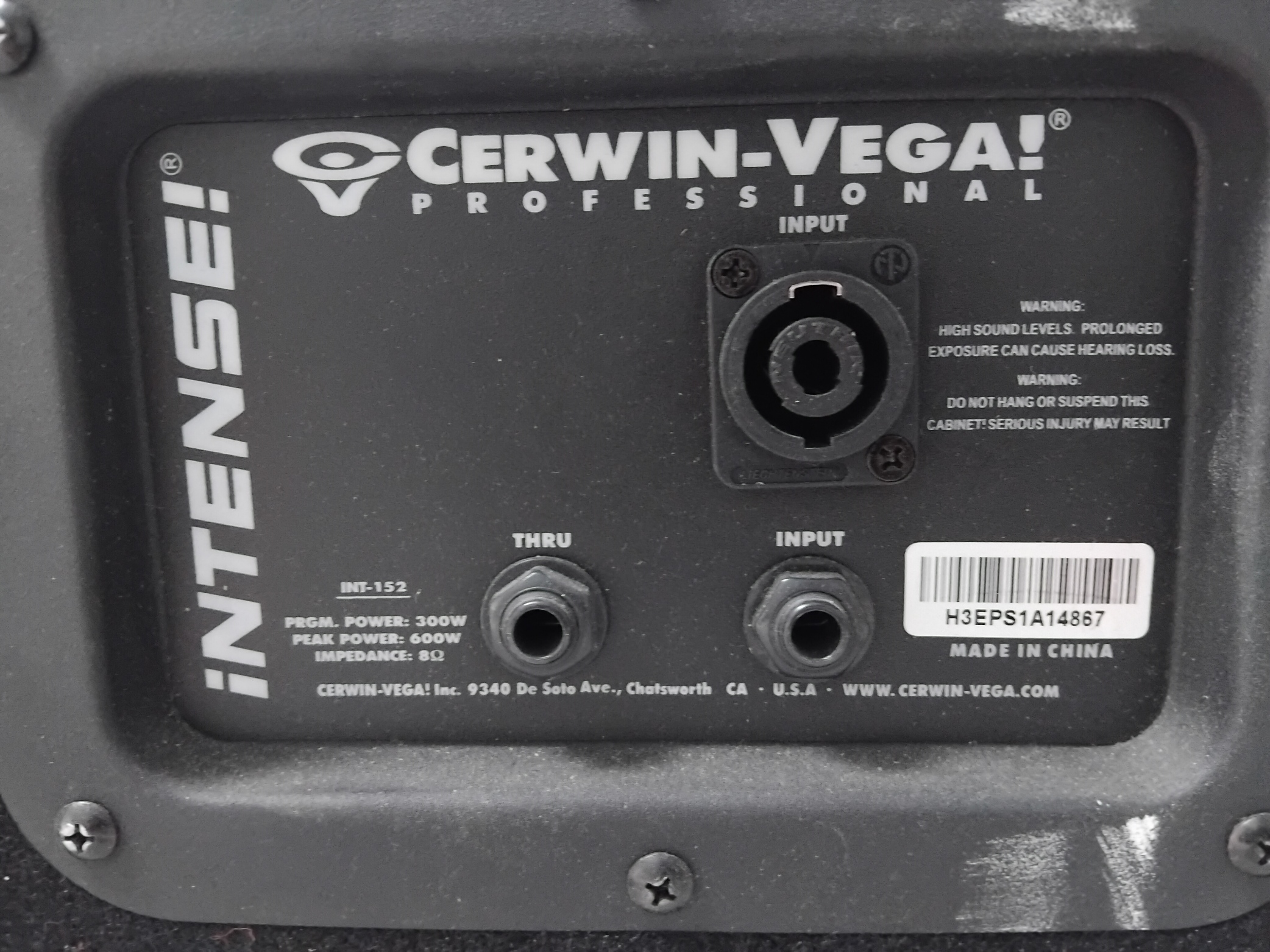 Vends deux enceintes cerwin vega int 152 v2 avec deux Speakon Câble audio 5m