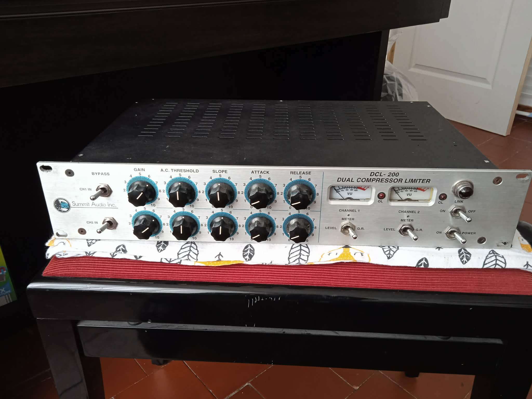 DCL 200 Summit audio sort de révision