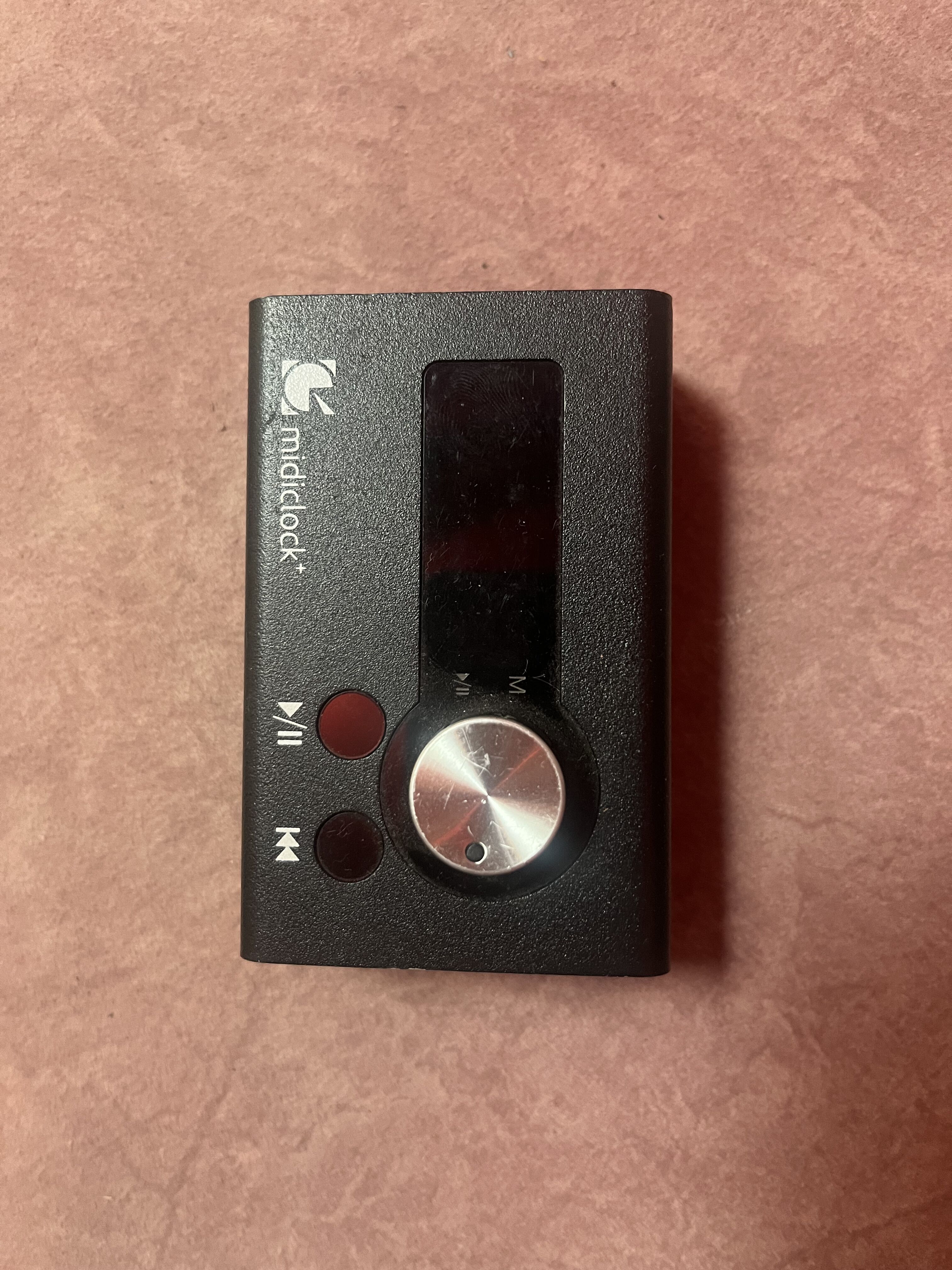 vends E-RM Midiclock