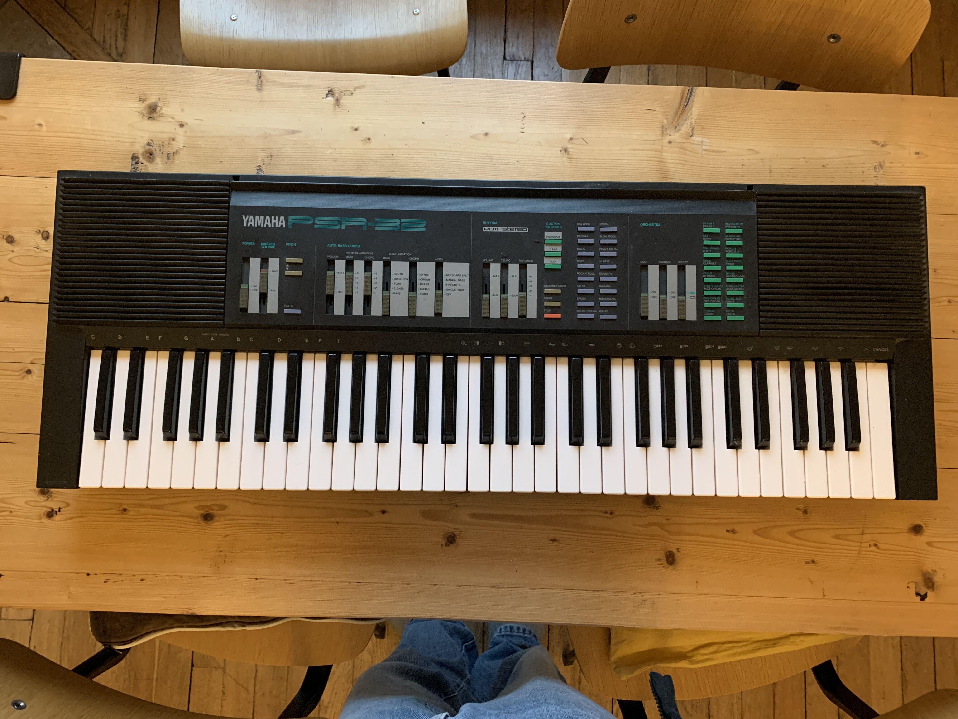 Vends synthétiseur numérique Yamaha PSR-32