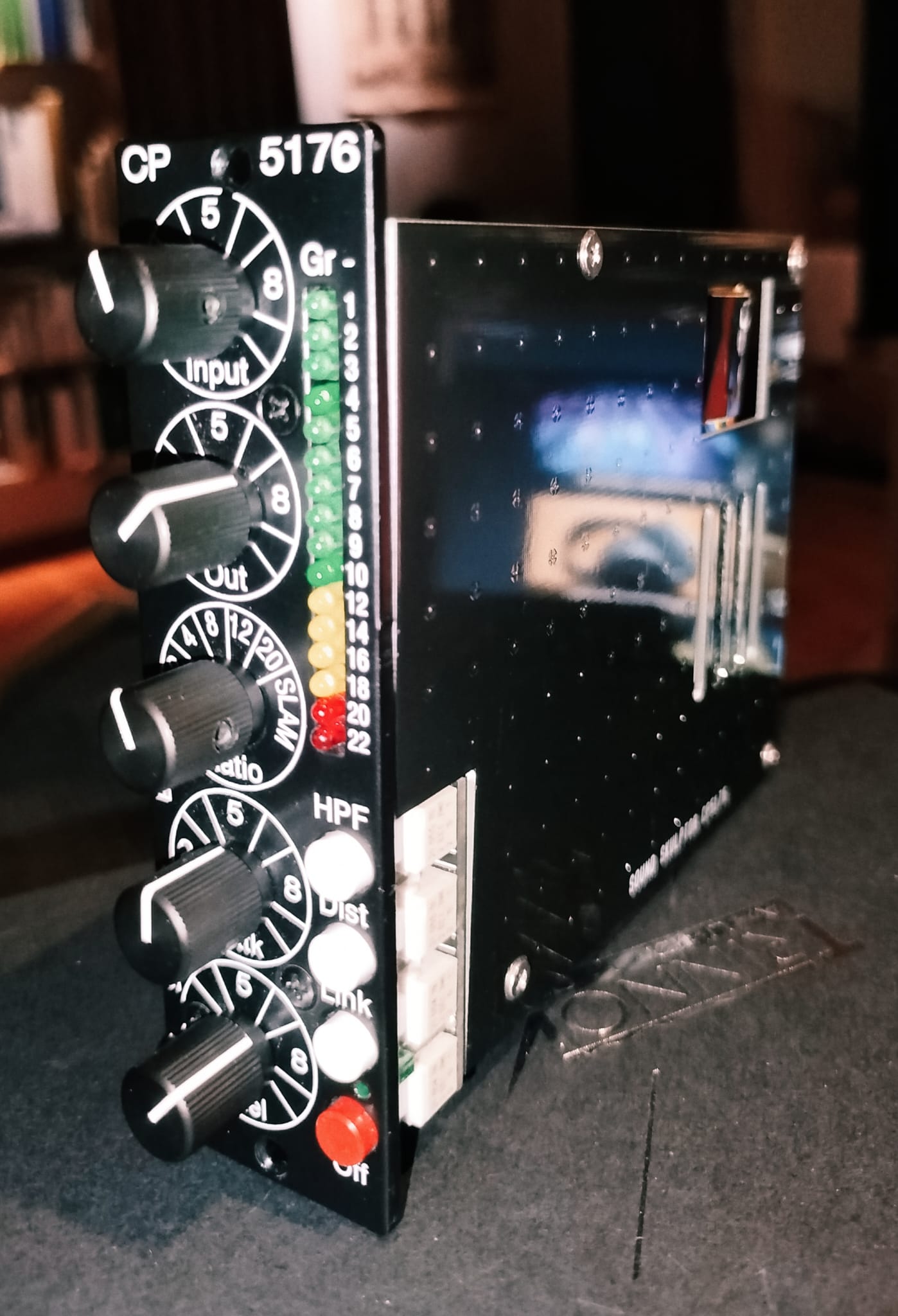 COMPRESSEUR -SOUND SKULPTOR CP5176-