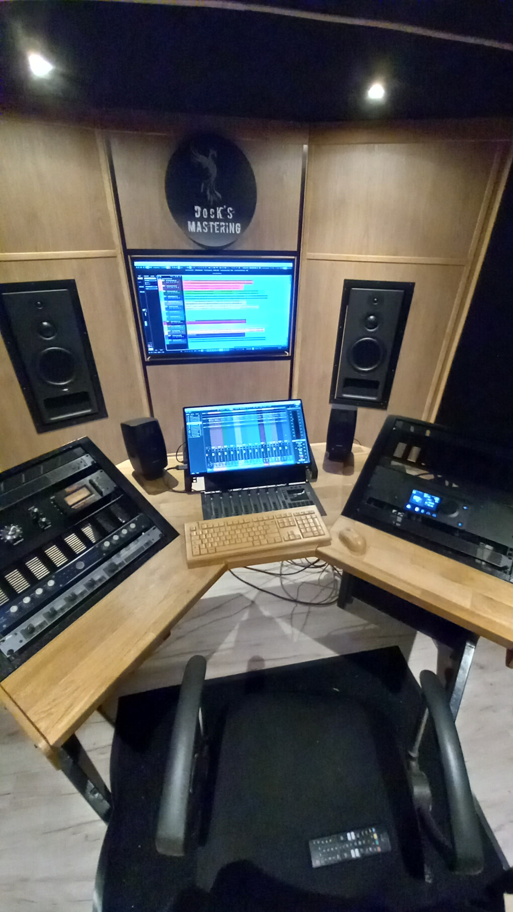 6760184.jpg 6760184.jpg