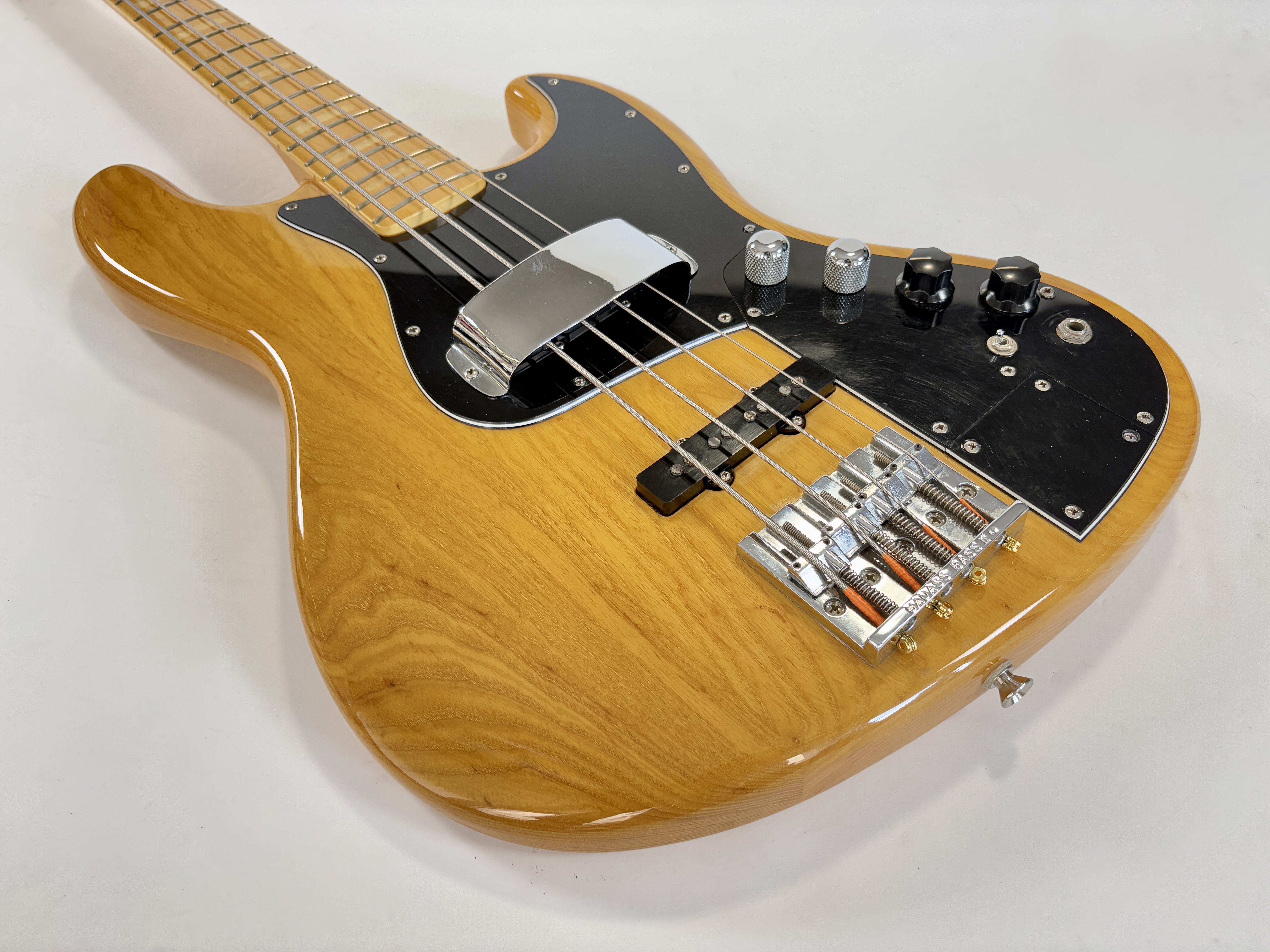 Fender Marcus Miller Jazz Bass (87145)