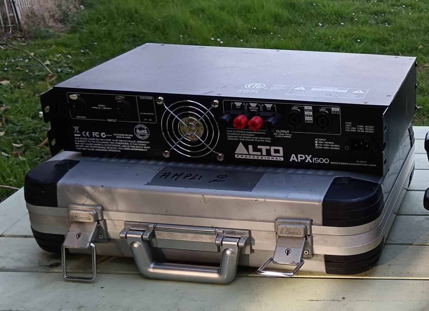 Vends ampli sono Alto Professional APX 1500