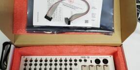 Vends Behringer RS-9