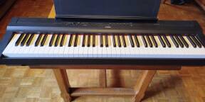 Piano Yamaha p121 toucher lourd
