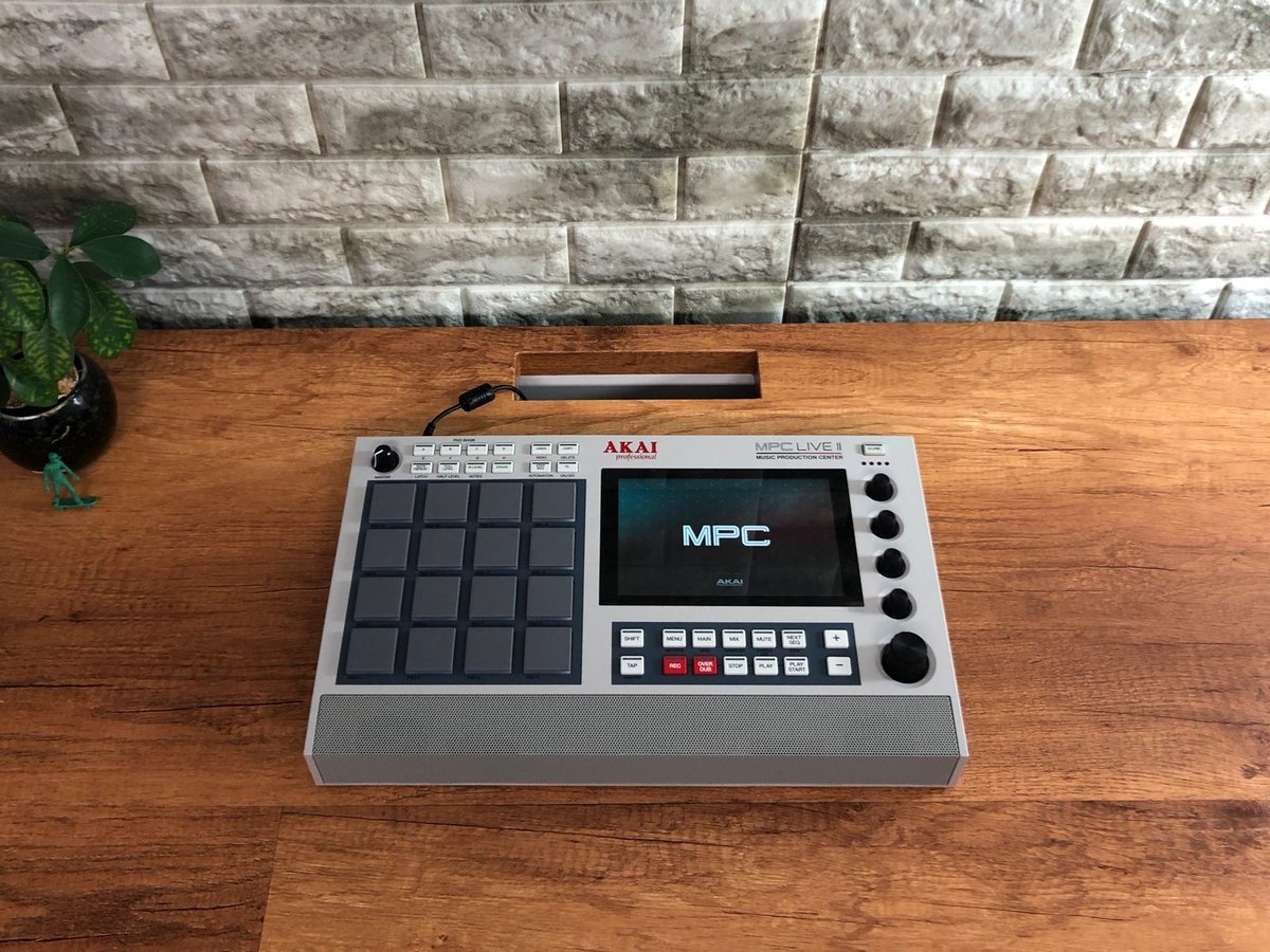 Mpc live 2 retro edition