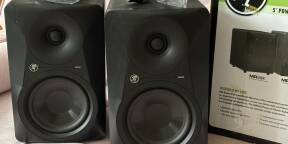 Enceintes de monitoring MACKIE MR524 – Excellent état