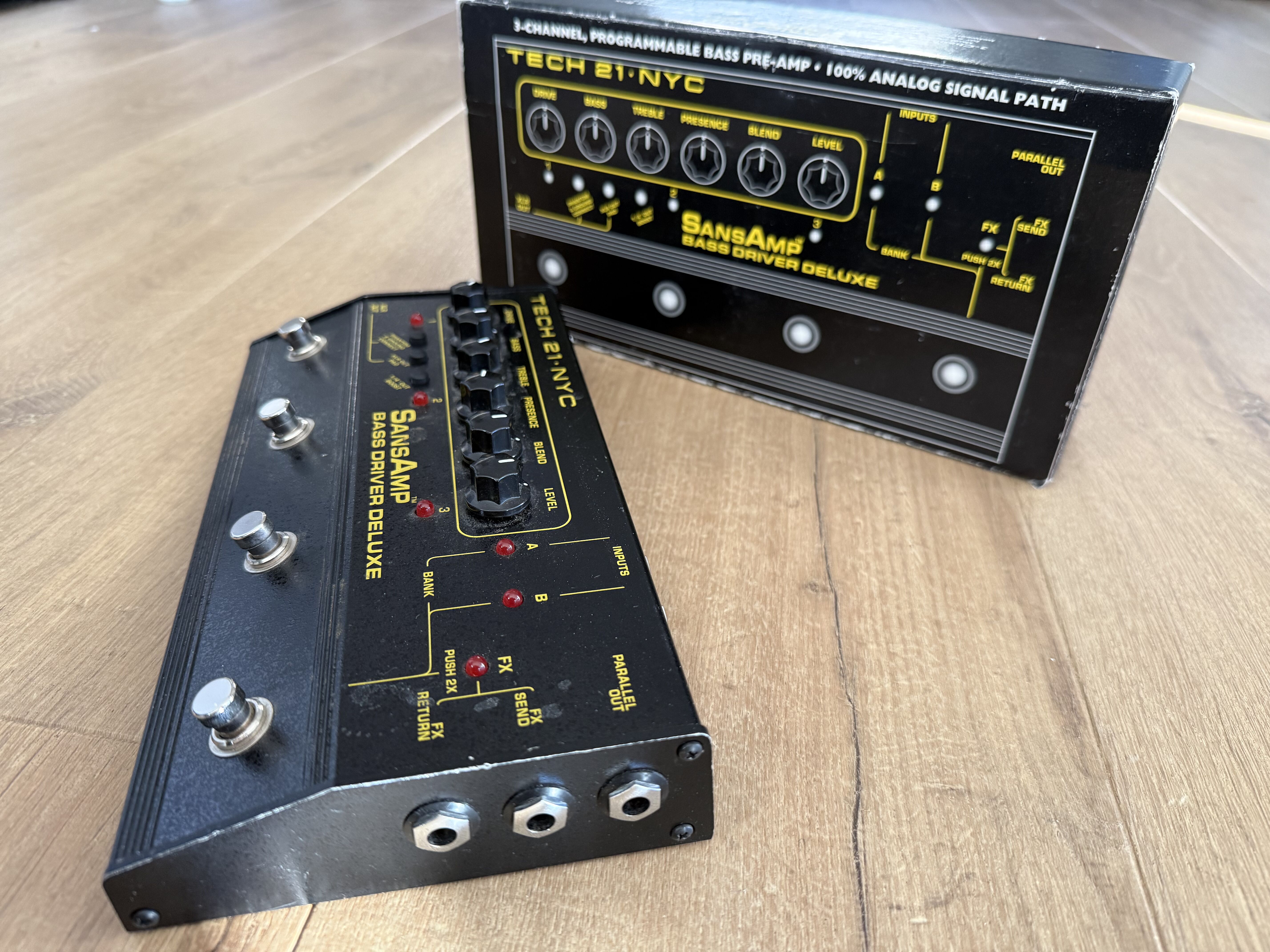 Tech 21 SansAmp Bass Driver Deluxe (90695)