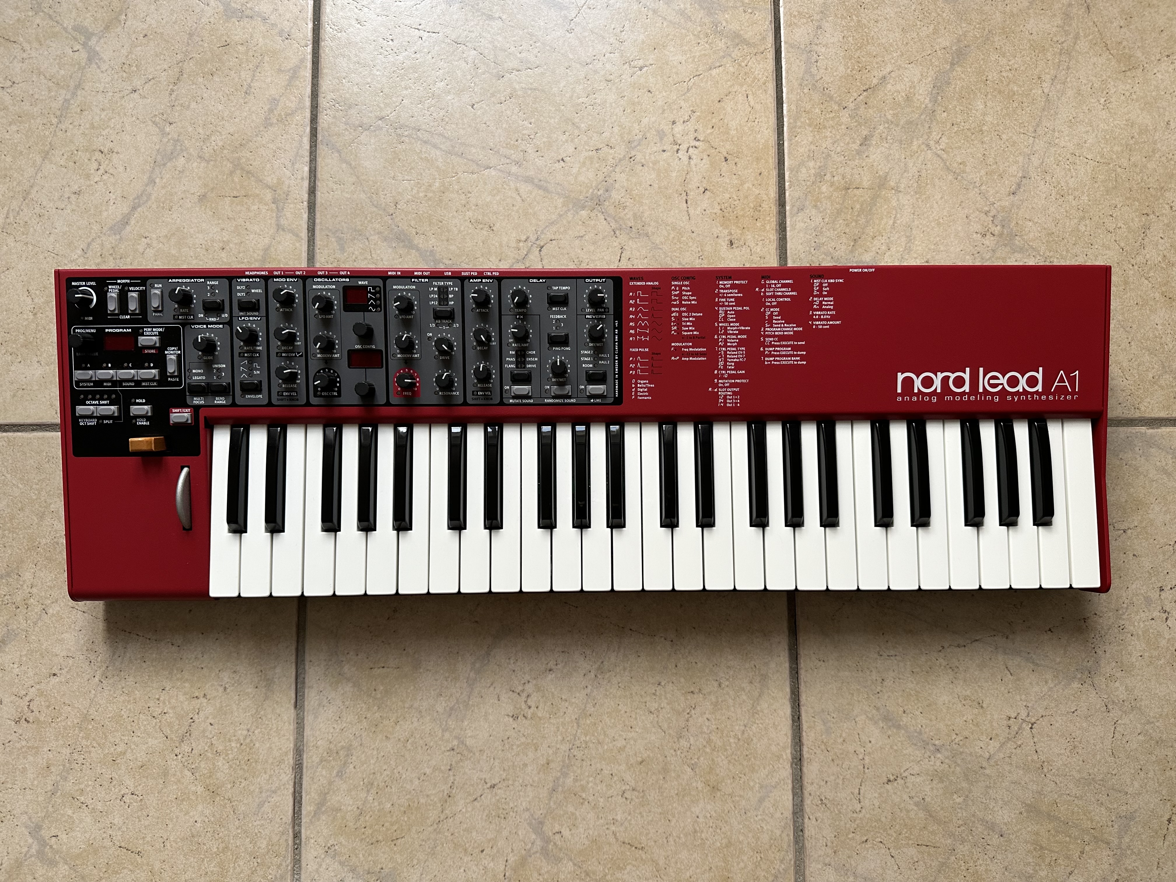 Clavia Nord Lead A1 + Housse