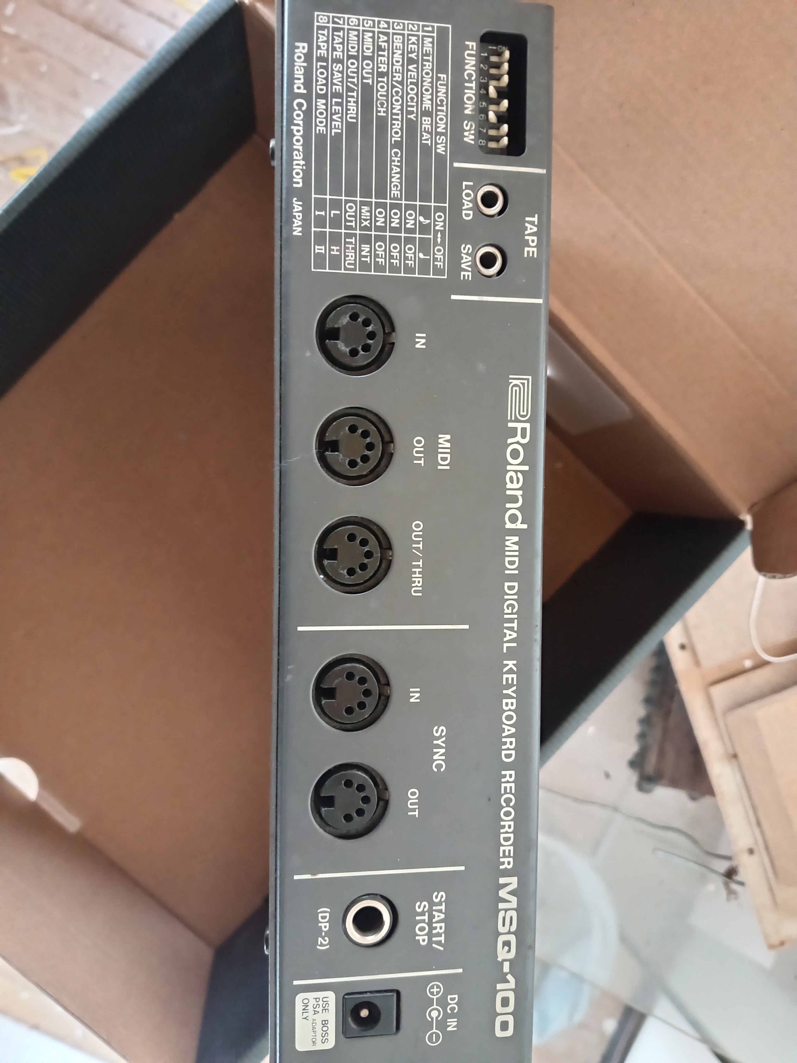 Roland MSQ-100 (37351)