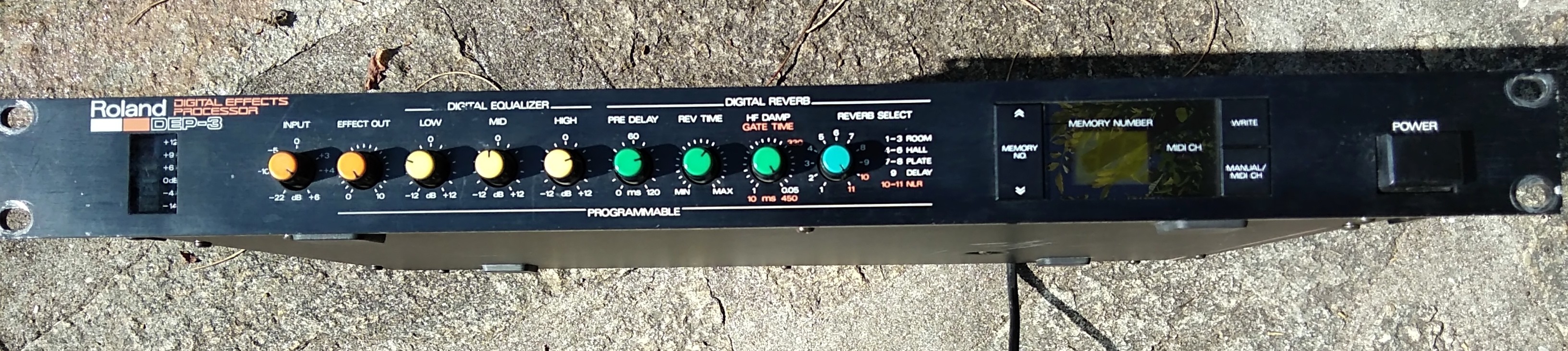 Vends réverb delay DEP-3 Roland