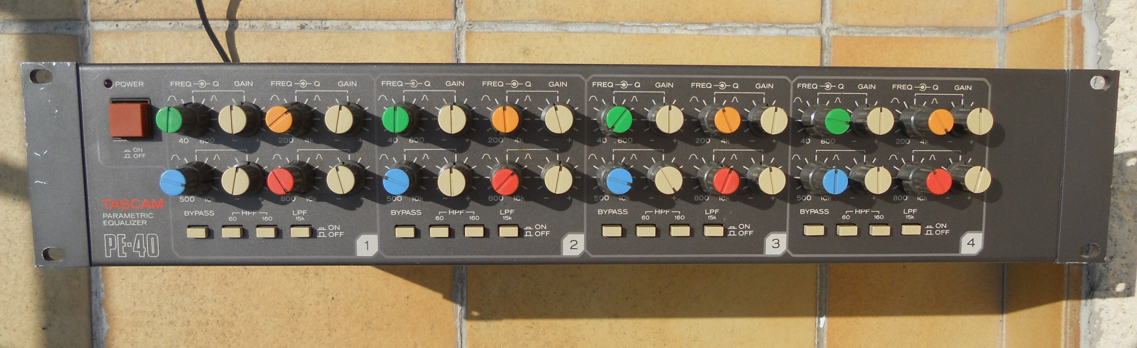 Vends eq parametrique Tascam PE-40