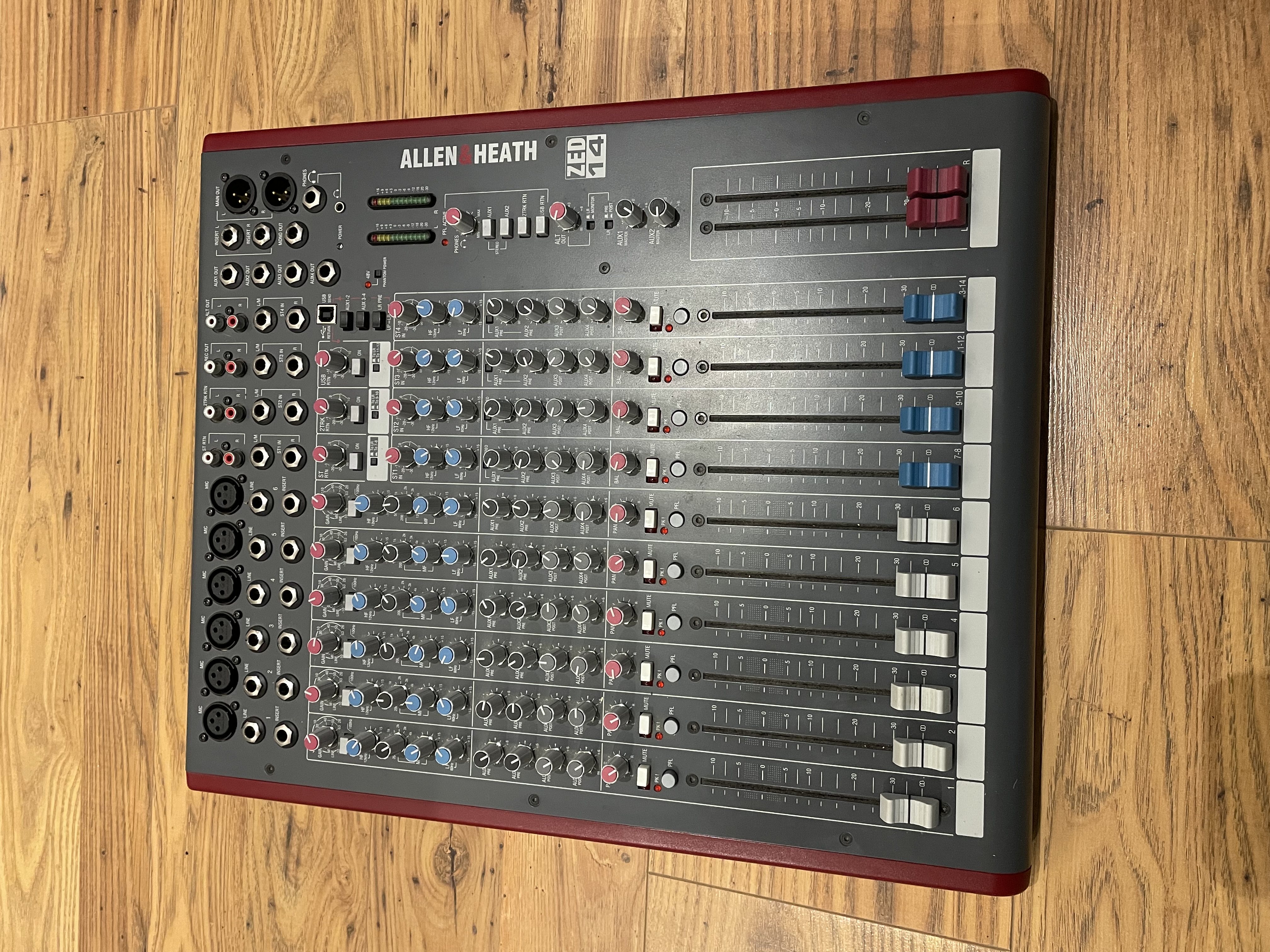 Allen & Heath Zed 14