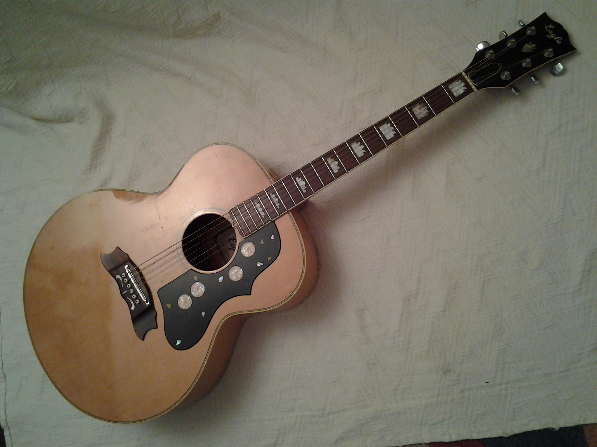 Vends guitare acoustique Eagle vintage