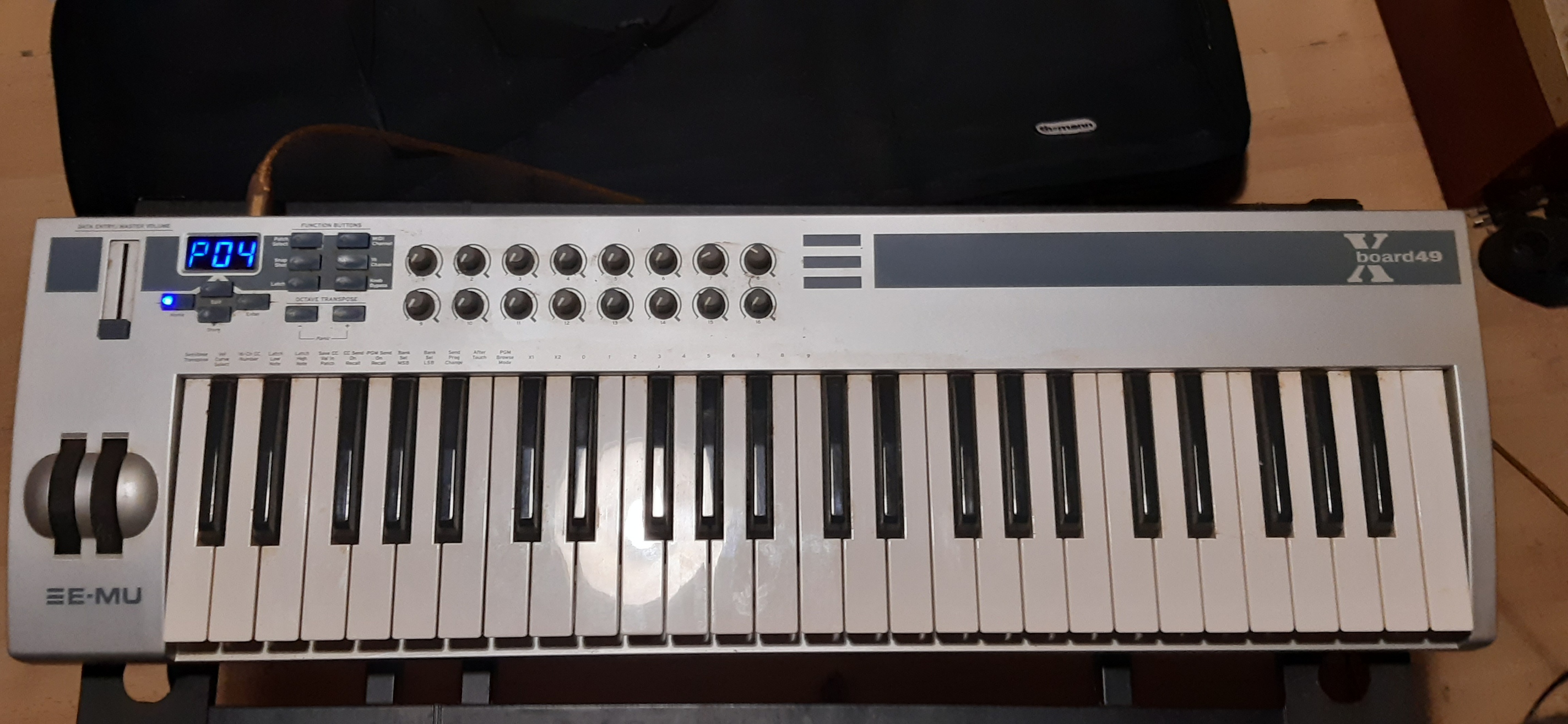 emu Xboard 49