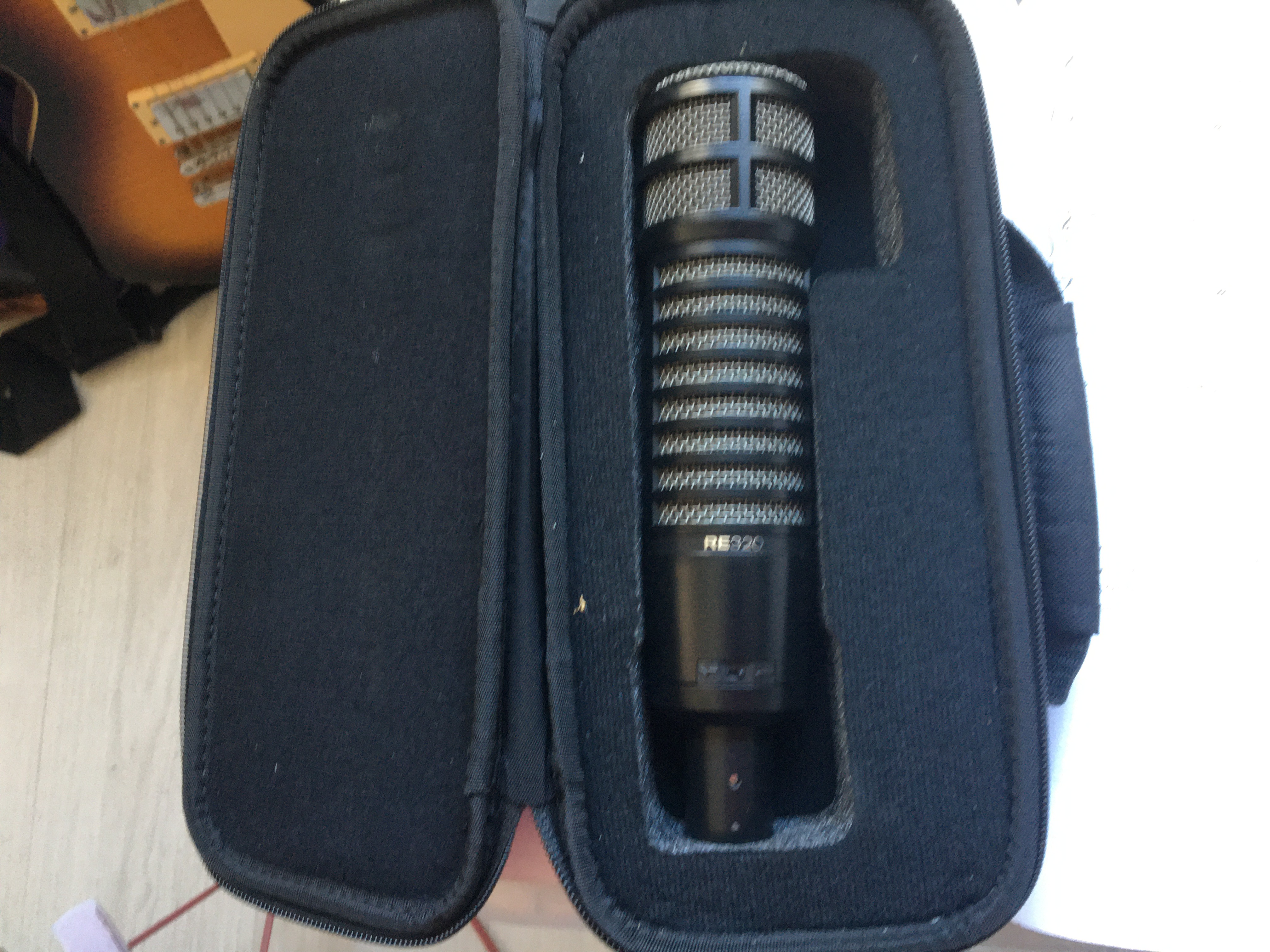 Vends Micro Electro Voice RE 320