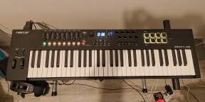 Je vends ce clavier midi, compagnon idéale pour Cubase ou Reason, ou Live Suite