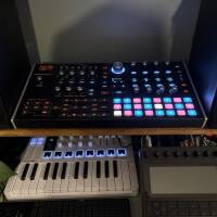 Vends HYDRASYNTH Desktop en parfait état + pack de sons
