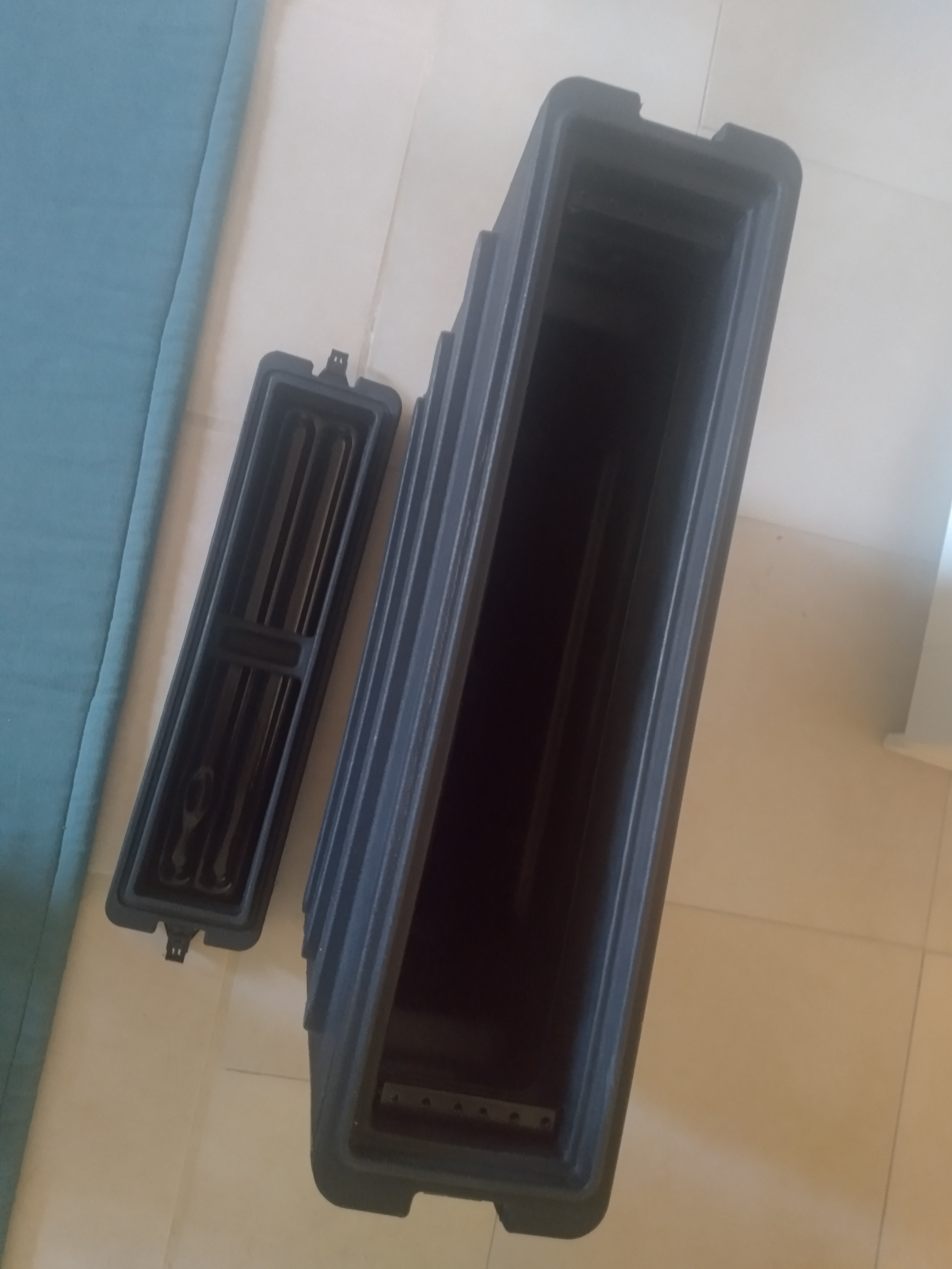 Vends flight case SKB 609 × 569 × 157 mm