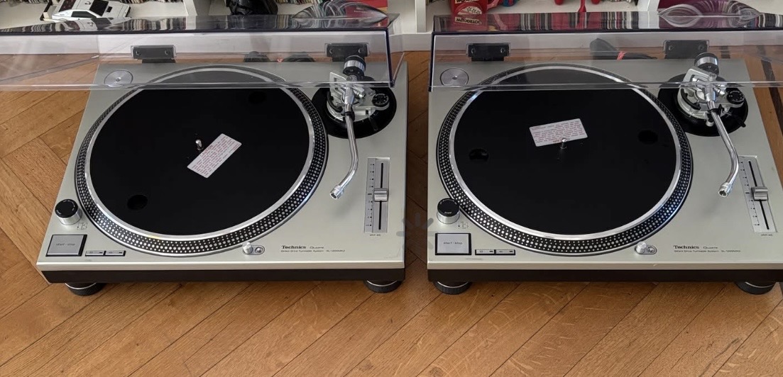 2 technics sl 1200 mk2